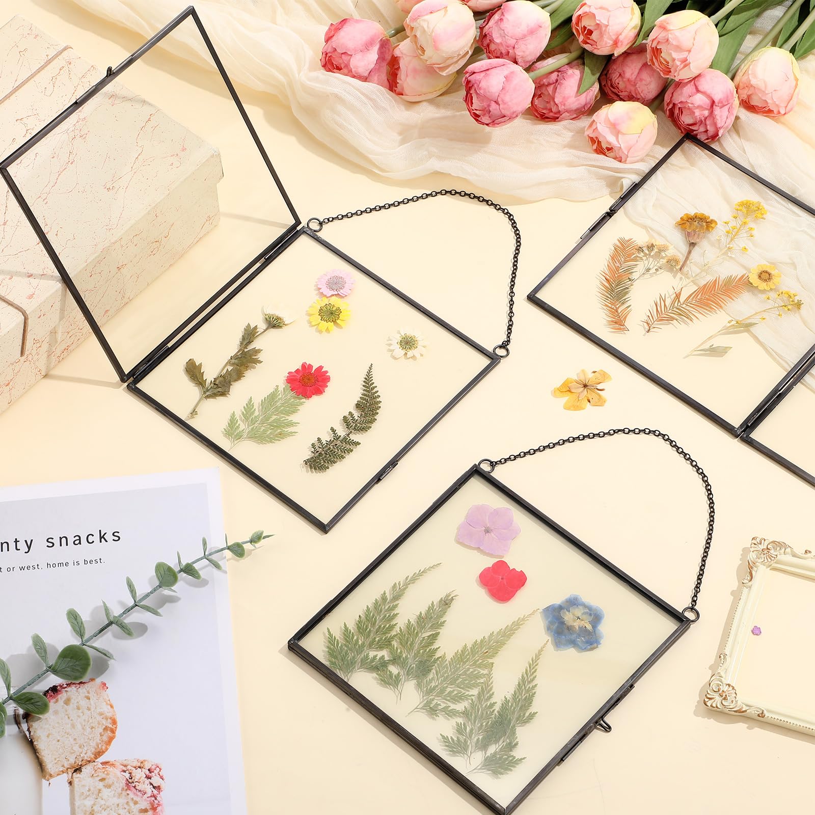 Treela Glasrahmen mit gepressten Blumen, 15,2 x 15,2 cm, zum Aufhängen, Doppelglas-Bilderrahmen, klar, quadratisch, schwebende Rahmen mit Ketten, Abschlussfeier, Hochzeitsgeschenk für getrocknete