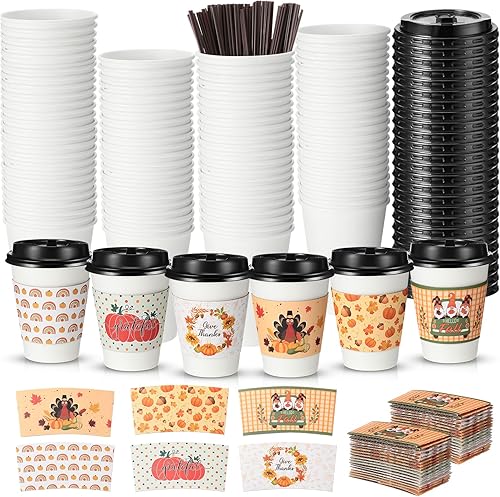 Meanplan Tazas de café desechables de Navidad de 12 onzas con tapas, popotes y fundas de papel de Navidad, tazas de papel de café con tapas planas