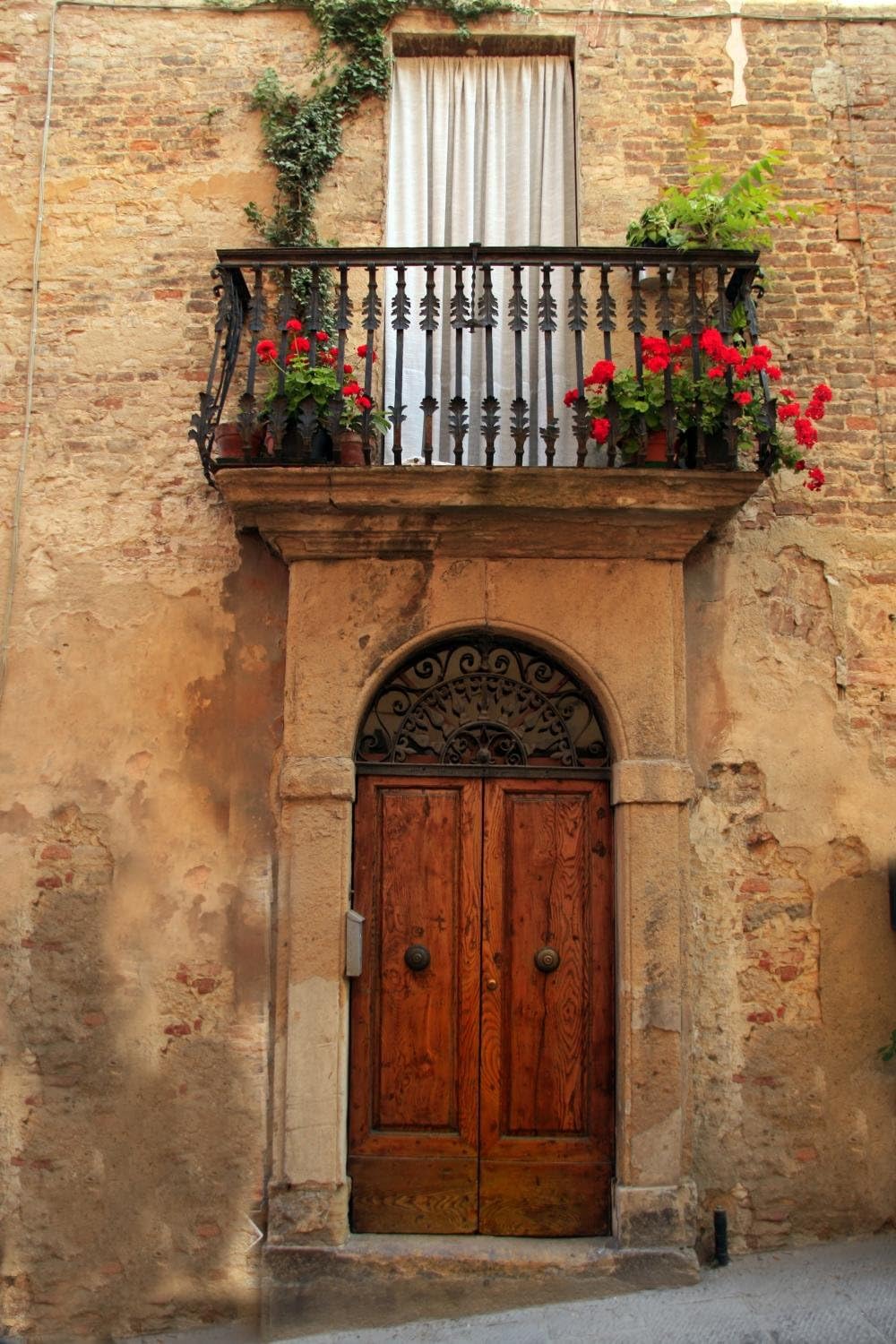 Tuscany Italy Wall Mural by Wallmonkeys Peel and Stick Graphic (18 in H x 12 in W) WM223664