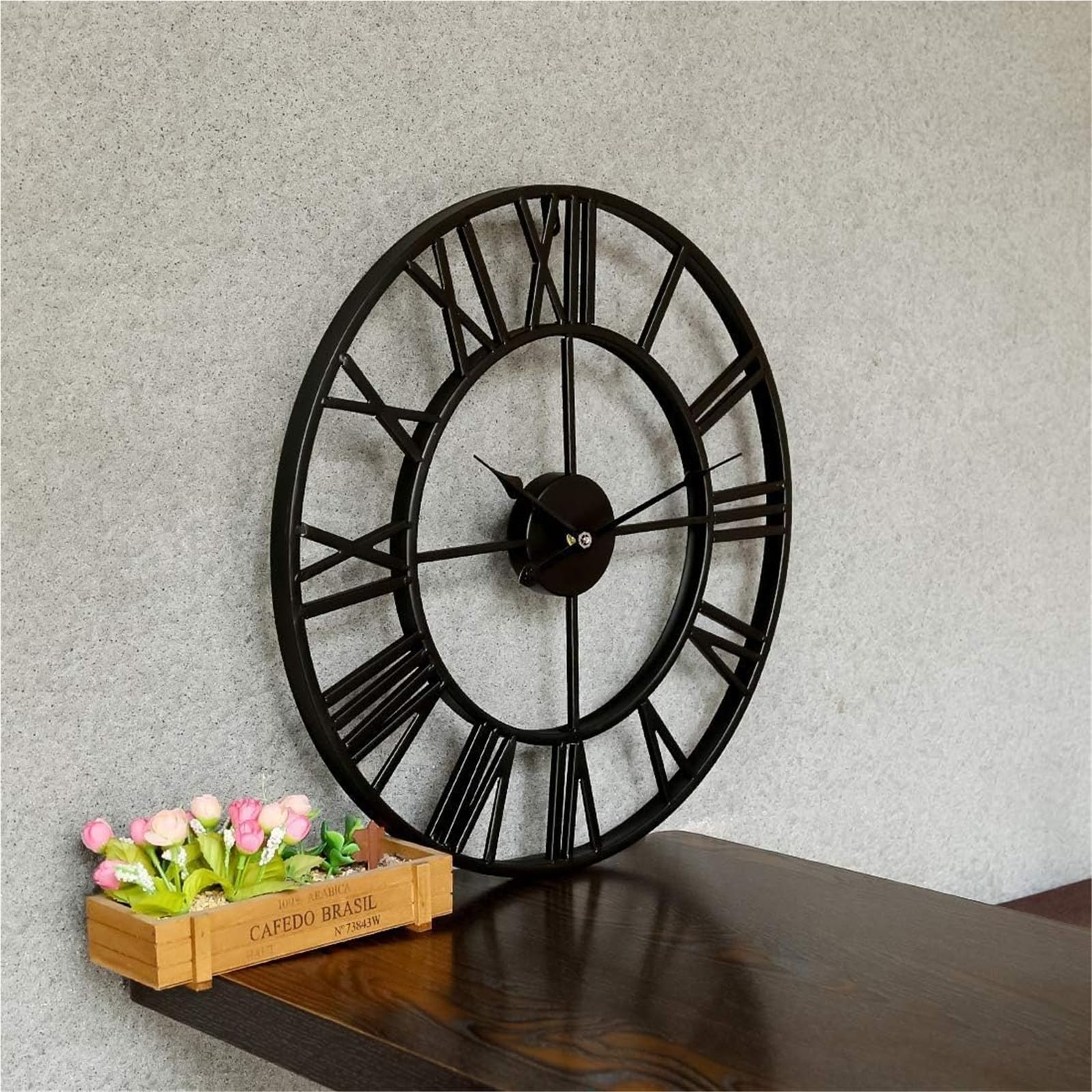 Horloges murales vintage surdimensionnées rondes en métal pour un style rétro