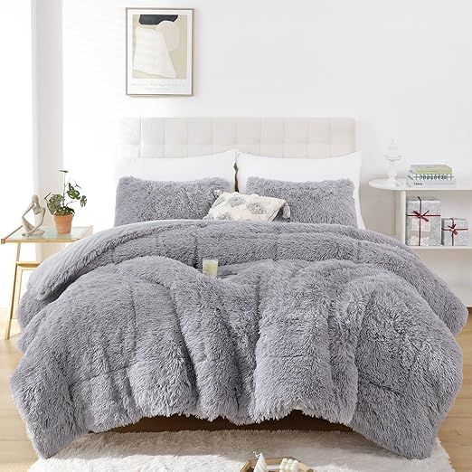 Smoofy Fluffy King Size Comforter Set, Faux Fur Comforter Set, Luxury Fuzzy King Bedding Set, Soft Shaggy Bed Set for All Season, 3 Pieces - 1 Comforter & 2 Pillowcases, Grey
