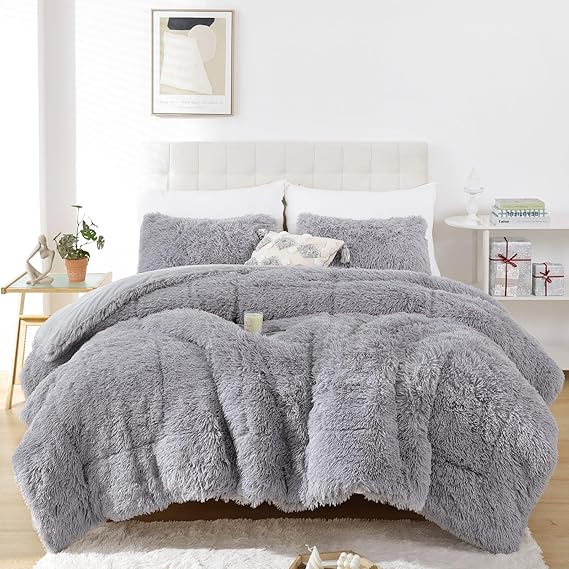 Smoofy Fluffy King Size Comforter Set, Faux Fur Comforter Set, Luxury Fuzzy King Bedding Set, Soft Shaggy Bed Set for All Season, 3 Pieces - 1 Comforter & 2 Pillowcases, Grey