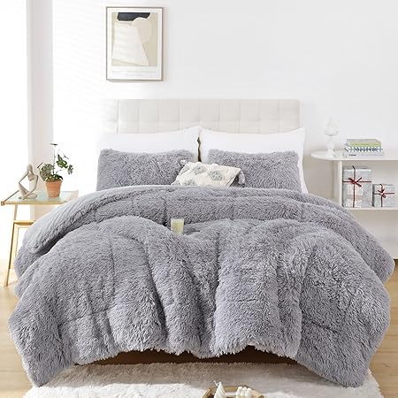 Smoofy Fluffy King Size Comforter Set, Faux Fur Comforter Set, Luxury Fuzzy King Bedding Set, Soft Shaggy Bed Set for All Season, 3 Pieces - 1 Comforter & 2 Pillowcases, Grey