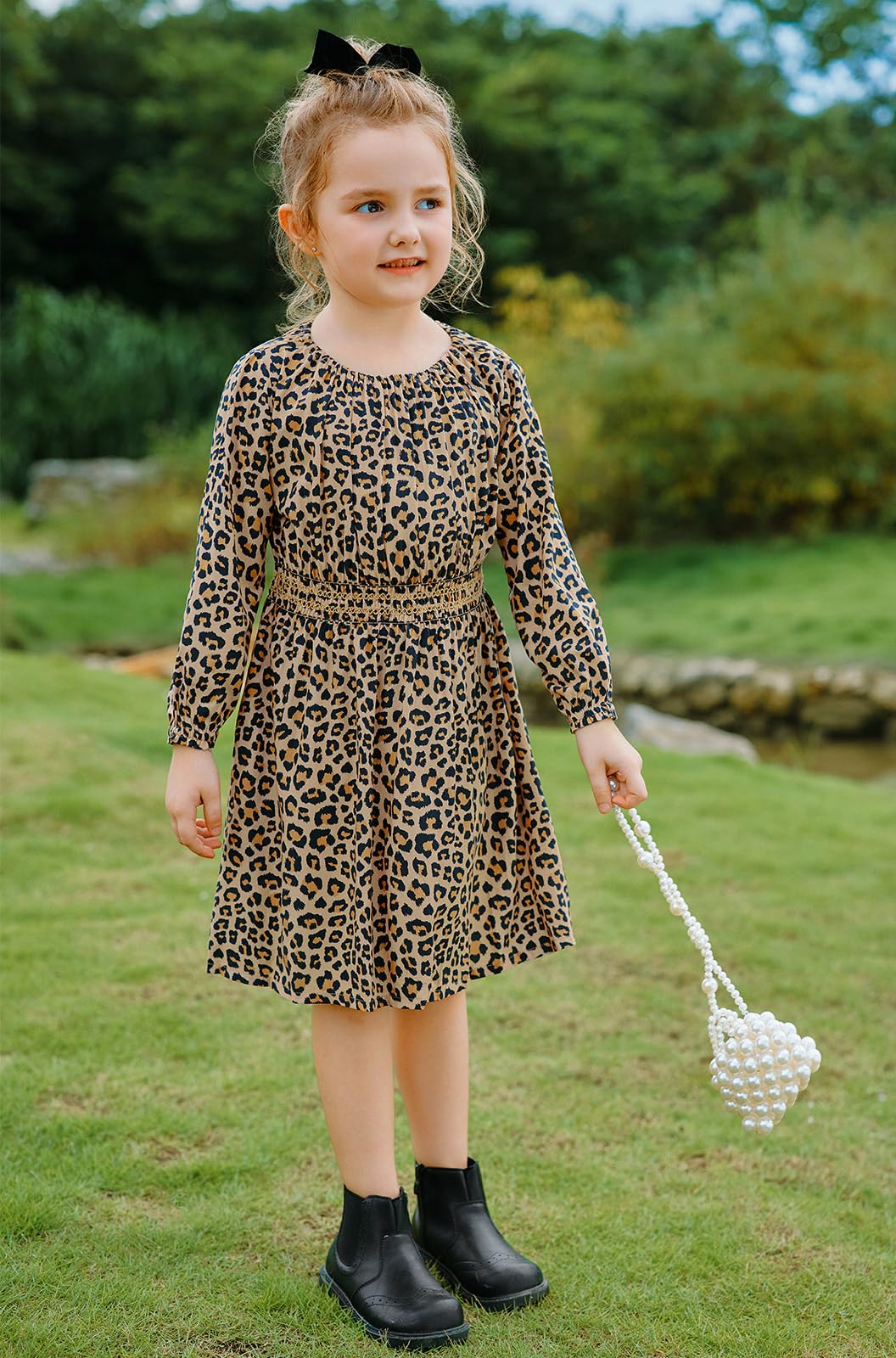Mädchenkleid mit Blumenmuster und gesmokter Taille, Kirche, Urlaub, Spielkleidung, weiches Midikleid mit Taschen