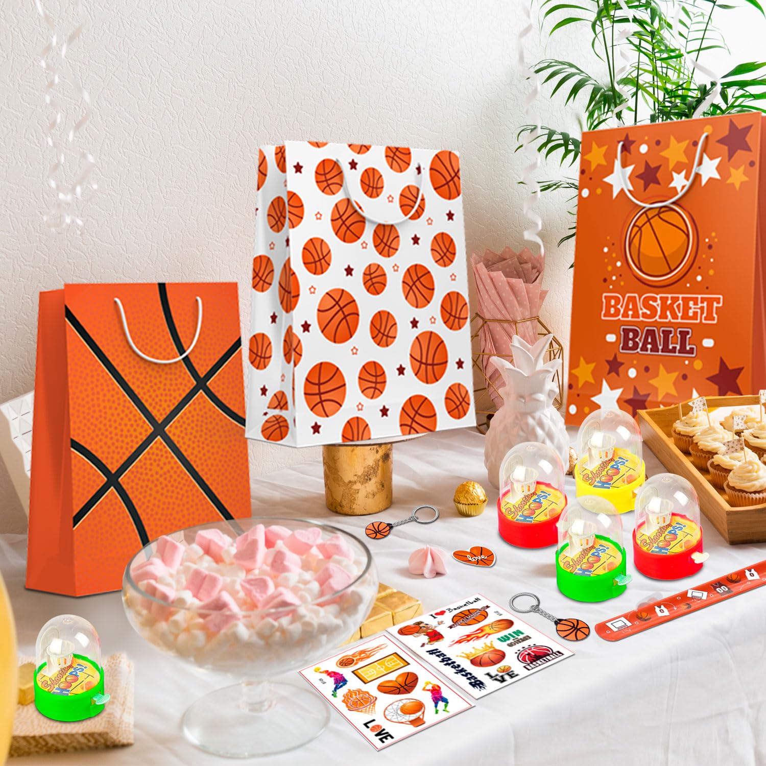 Bomboniere per Feste a Tema Basket,122 Pezzi Bomboniere a Tema Basket Set-Pallacanestro Goodie Bags Portachiavi Adesivi etc Decorazioni per Feste di Basket