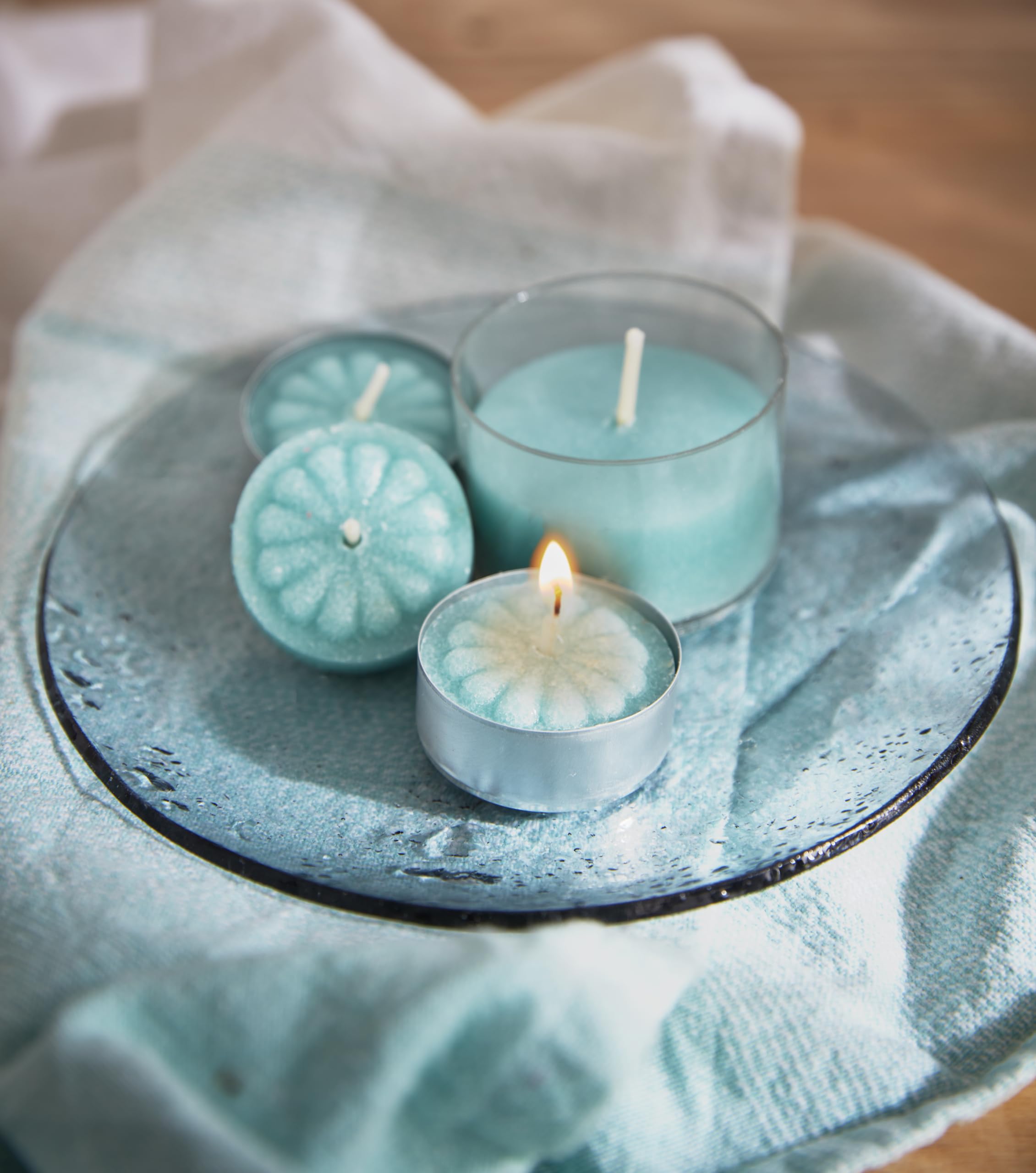 Candela Profumata Fiori Di Loto - Acqua, Ø6 Cm X H15 Cm, Senza Allergeni, 72 Ore - Foto 7