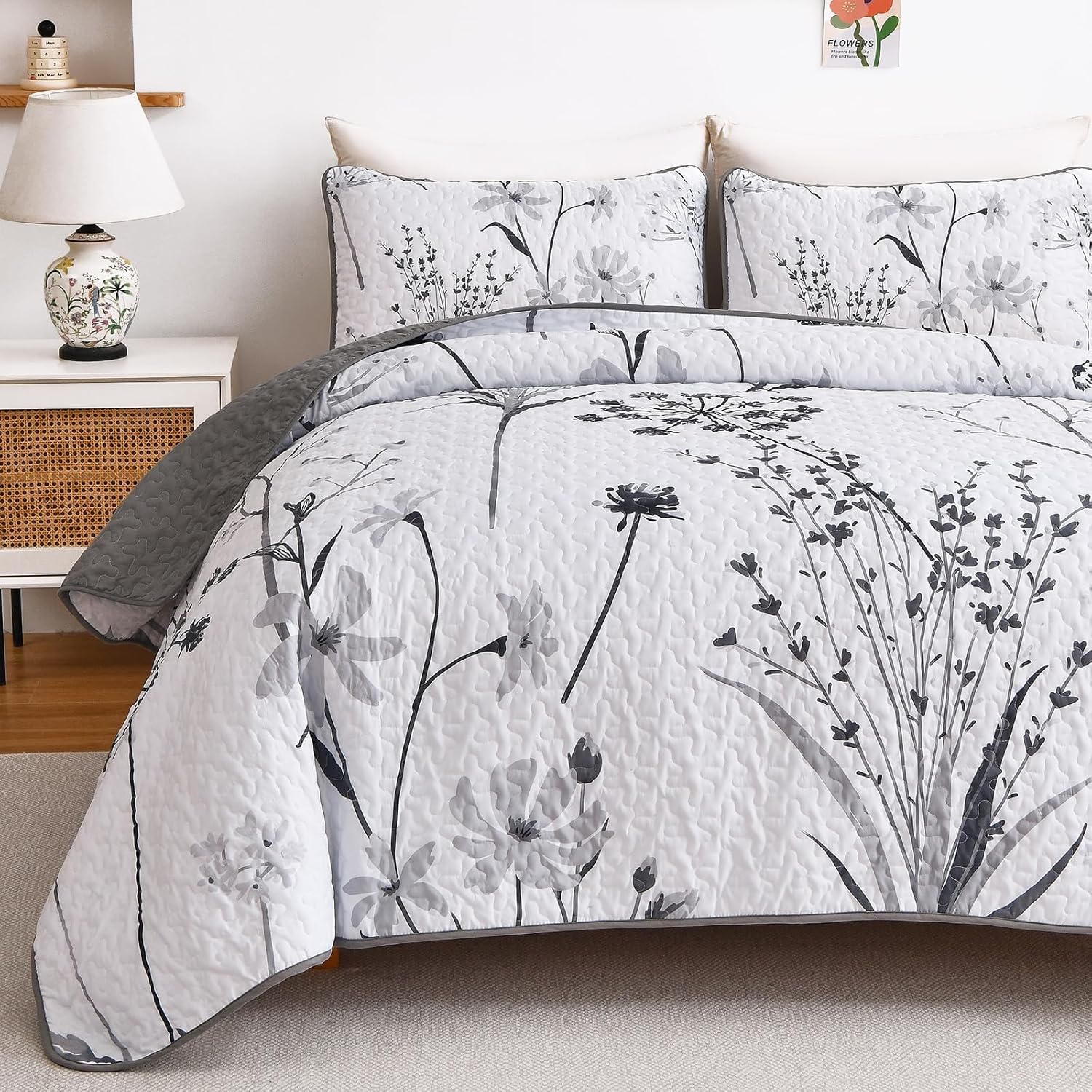 Dobuyly Floral Quilt Queen Size Set, Grey and White Botanical Queen Quilt Bedding Set 3 Pieces Soft Lightweight Microfiber Bedspread Coverlet Set for All Season, 96"x90" - Image 8
