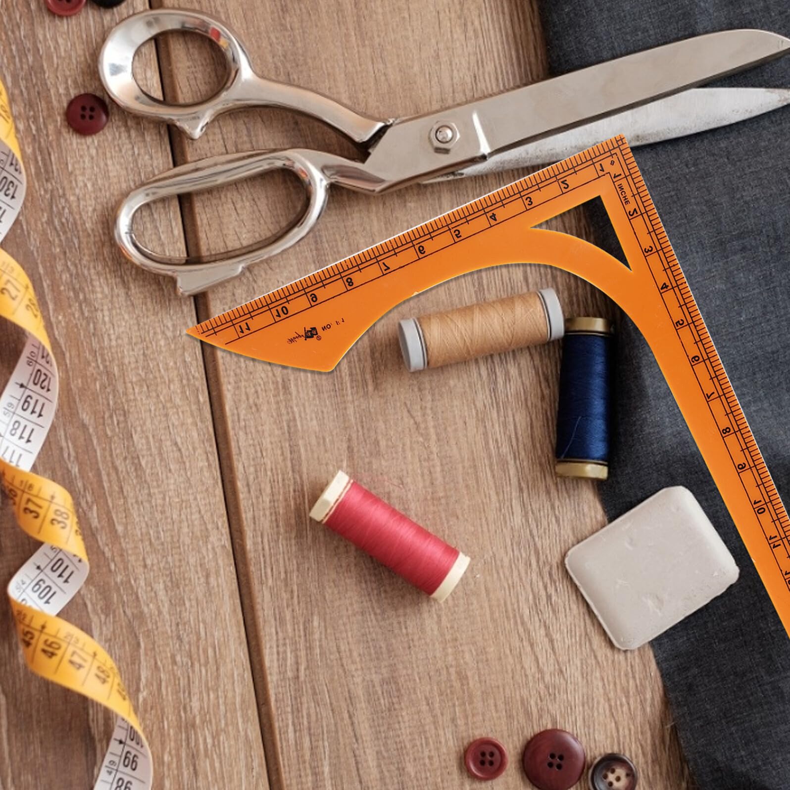 Nählineal aus Kunststoff mit Klarer Skala L-förmiges für Bekleidung | Orange, Glatte Oberfläche ohne Grate, Präzises Messwerkzeug für Kleidung und Patchwork Beim Schneiden