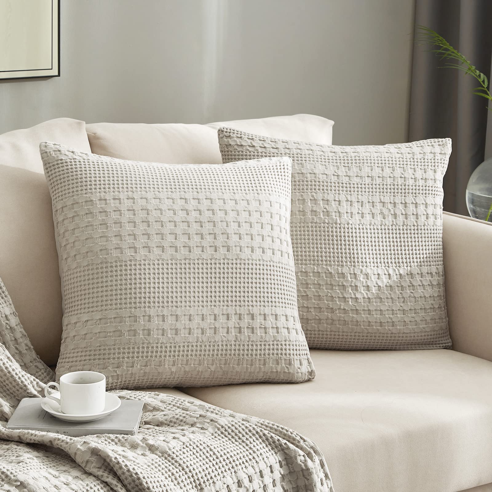 Ivellow Waffle Weave Pillowcases 100% Cotton Pillow Sham 20”x20” Khaki Throw Pillow Cover 2 Pcs Soft Breathable Decorative Throw Pillow Covers for Bed Couch Sofa Skin-Friendly Luxury Throw Pillowcases