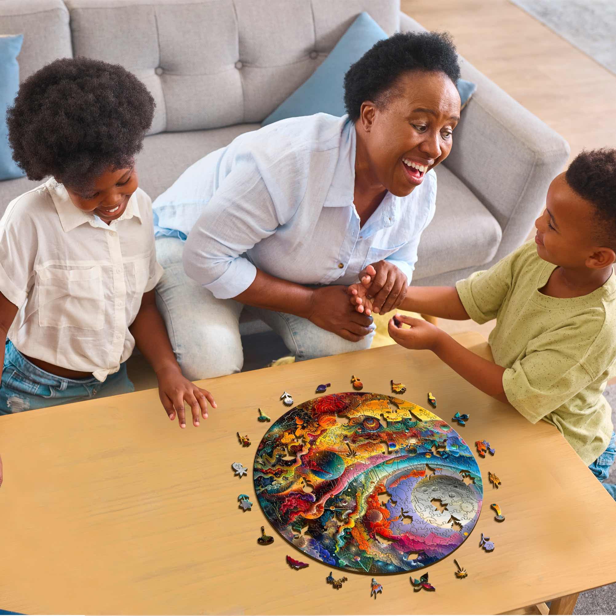 Iconic Puzzles - Luna Poderosa, Fantasía, Puzzle de Madera 100% Sostenible, Regalos para Niños y Adultos, Talla L, 600 Piezas
