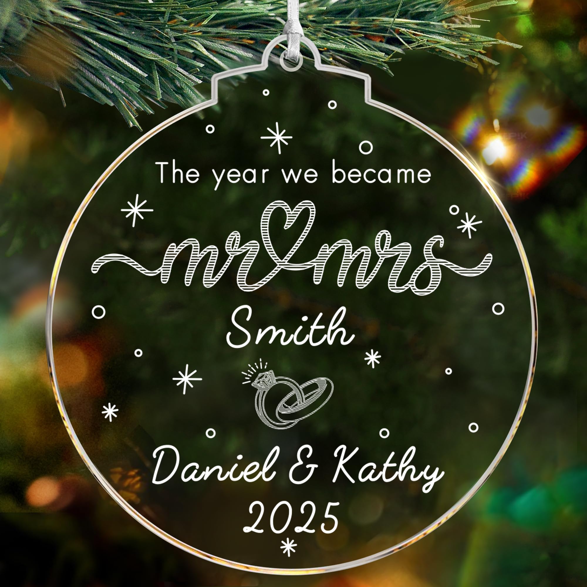 EDSG Personalised Christmas Bauble, Engagement Gifts, First Christmas as Mr and Mrs 2025 Tree Decorations, Just Married Decorations, Wedding Christmas Ornament for Wedding Newlyweds (Round)