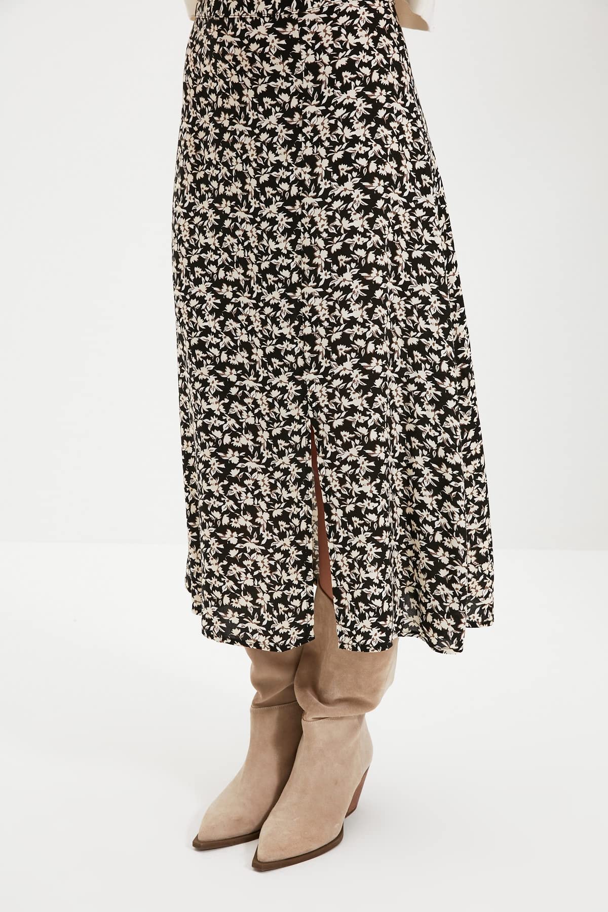 Trendyol Women's Black floral Patterned teardinner Skirt, 40