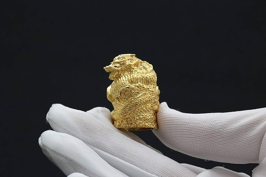 純金・純銀製ドラゴン彫刻　作者不明 純金・純銀製ドラゴン彫刻 作者不明 ブロンズ 翠春 純金箔張り