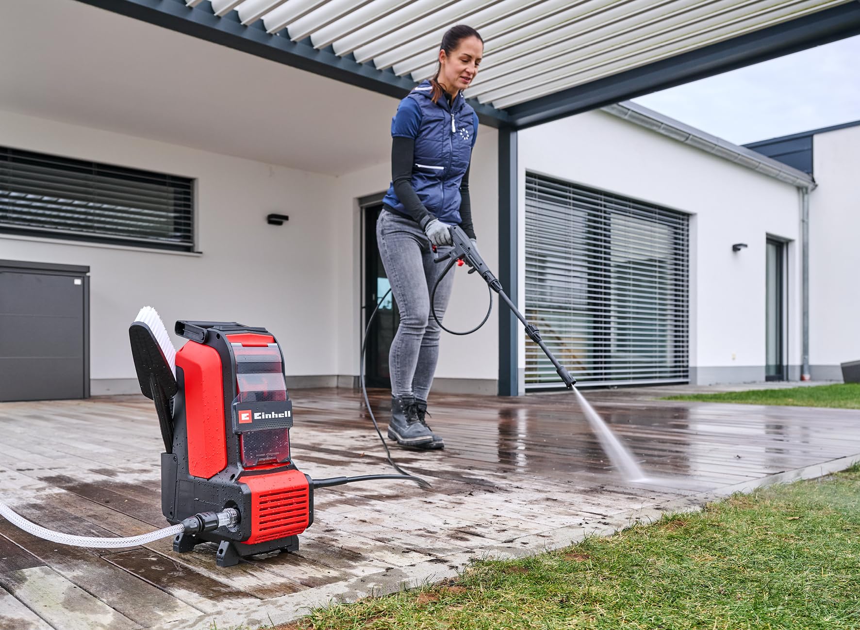 Einhell limpiador a alta presión con batería HYPRESSO 36/105 Power X-Change (36 V, 105 bar, 270 l/h, manguera de alta presión 4m, de aspiración 5m, 2 boquillas, cepillo de lavado, lanza, sin baterías)