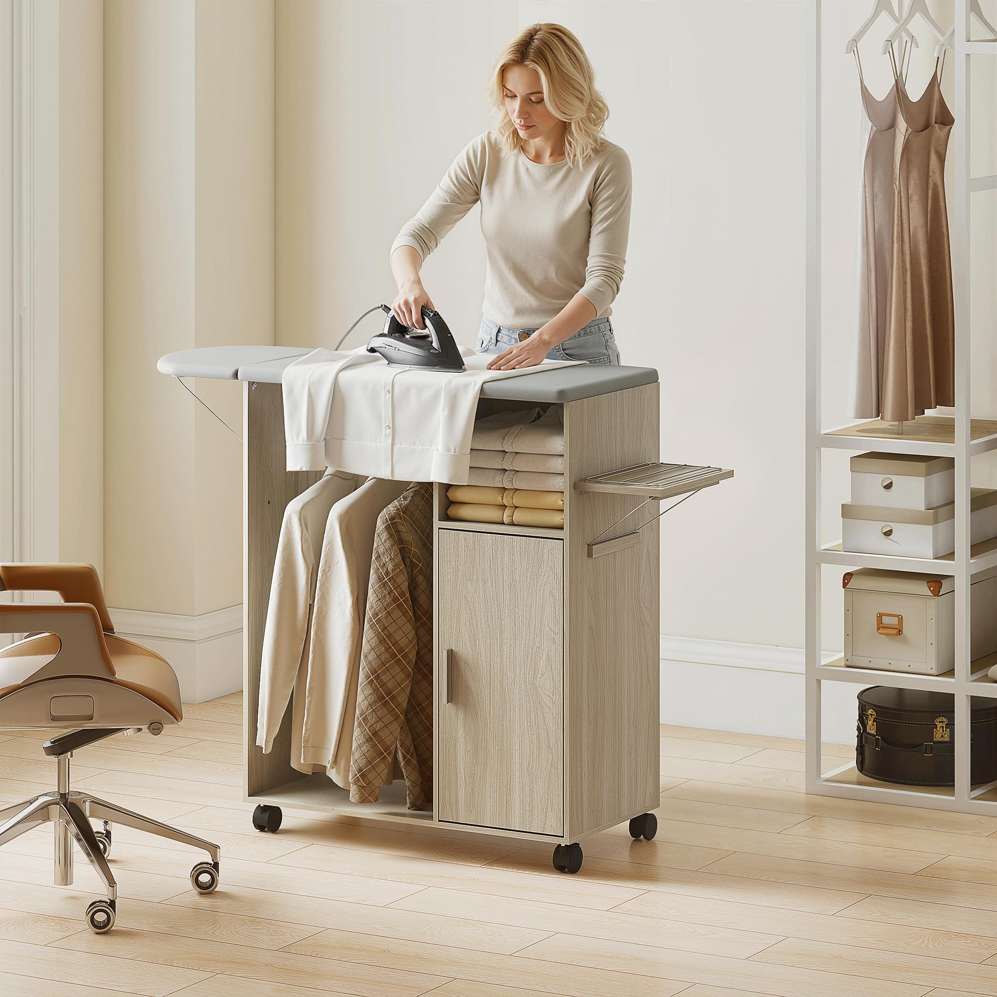 HOMCOM Table à Repasser Pliable avec roulettes à Frein et Porte-Fer à Repasser, Meuble à Repasser Multifonctionnel avec Barre à cintres, étagères réglables, pour buanderie, Salle de Bain, 127 x 42,5