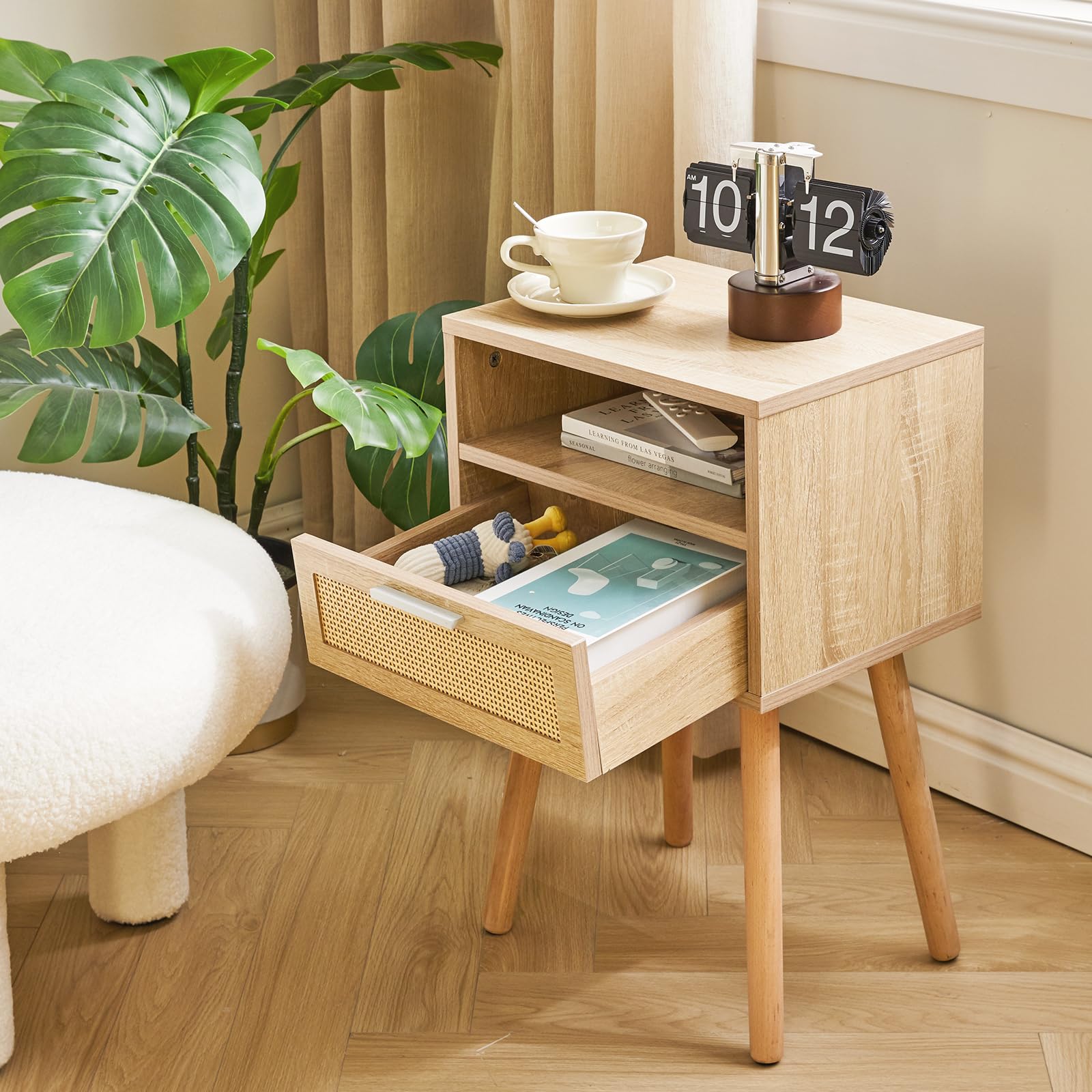 IBUYKE Comodino in rattan, tavolino boho con cassetto, ripiano aperto, comodino in legno, tavolino con gambe per camera da letto, soggiorno e piccoli spazi, naturale WNS009N