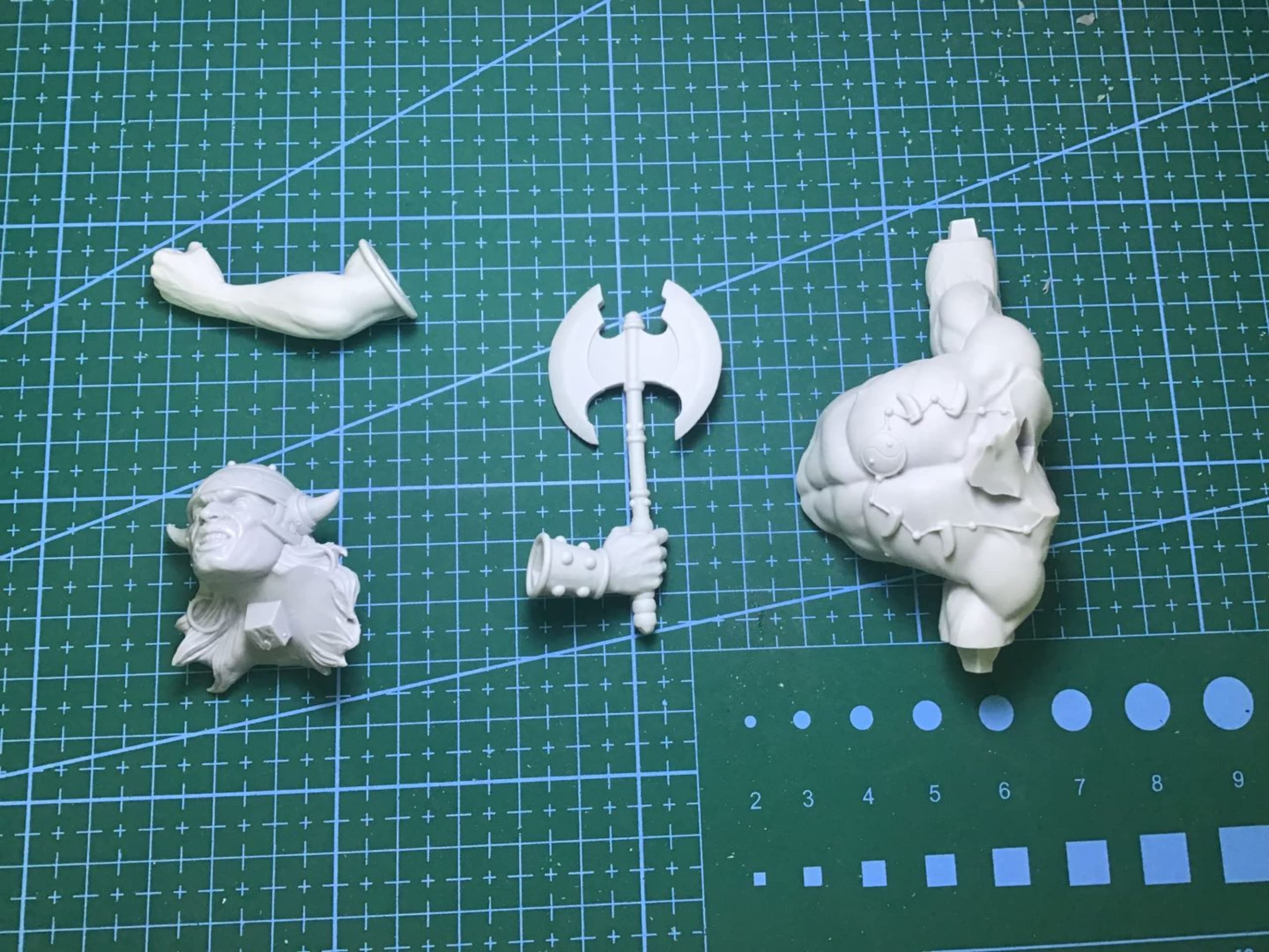 【1/10】 Antyczny europejski wojownik z żywicy, zestaw modelarski, miniaturowy biust z żywicy, części modelu (niezmontowane i niepomalowane) // ye4w-2