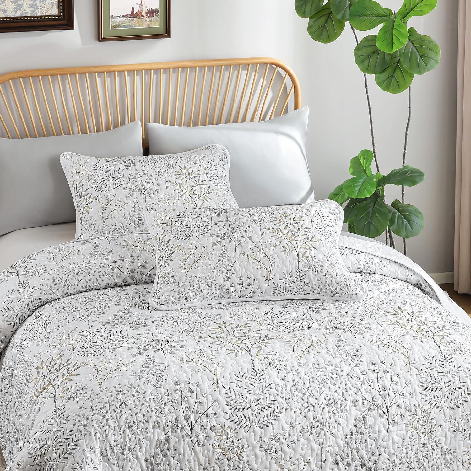 WONGS BEDDING King Size Quilt Set, 3 Pieces White Floral Bedspread Coverlet Set, Farmhouse Botanical Bedspreads Bed Cover,Soft Lightweight Microfiber Flower Bedding Set for Season (104"x90")