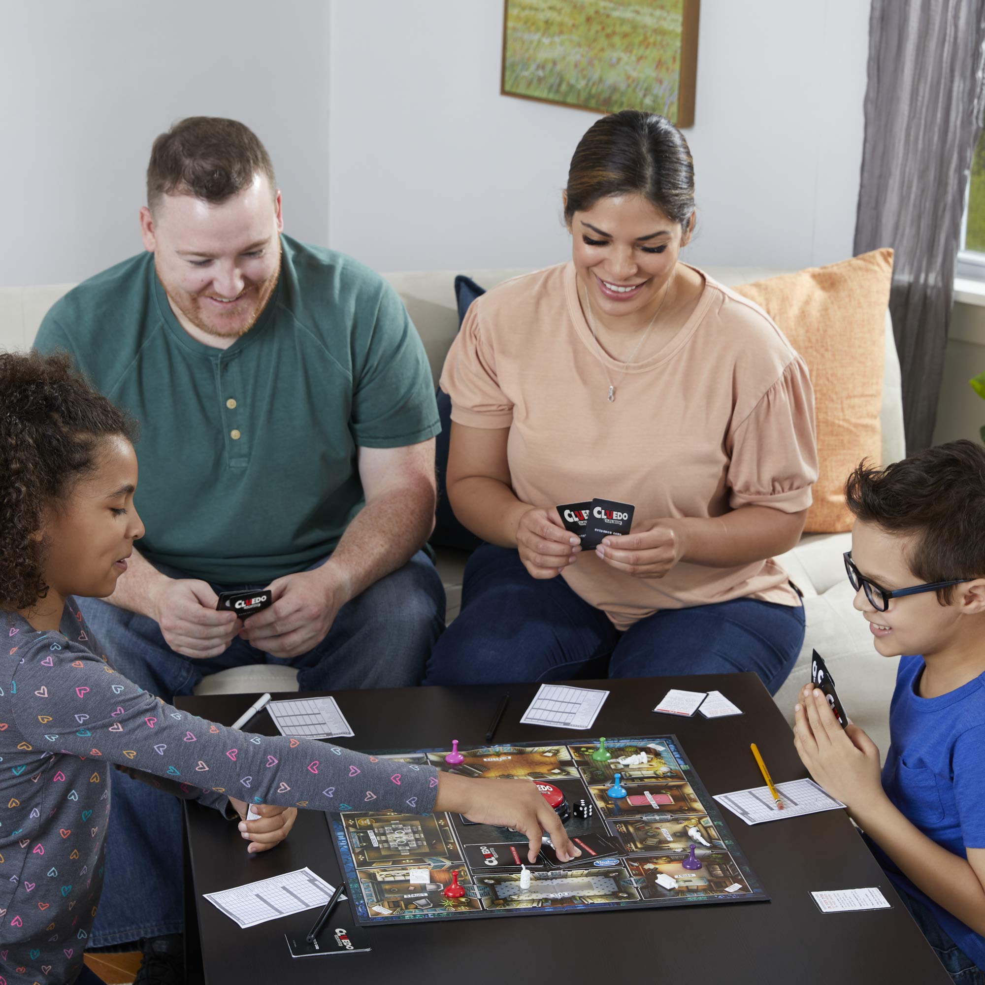 Hasbro Gaming Cluedo, Caccia All'Impostore, Gioco in Scatola, Per Bambini e Bambine da 8 Anni in Su, Versione 2020 in Italiano, da 2 a 6 Giocatori