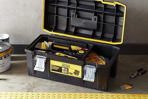 Miniatura 15 de STANLEY FATMAX Caja de herramientas impermeable de 22.8 in - Resistente al agua - Gran capacidad de almacenamiento - Ranura en V para corte