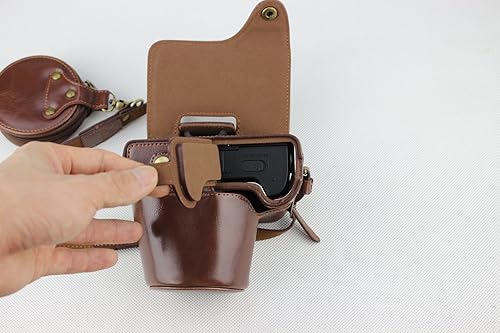 Vista 24 de Funda M50, hecha a mano de piel sintética para cámara Canon EOS M50 con lente de 0.59 a 1.77 pulgadas, versión de apertura inferior + correa