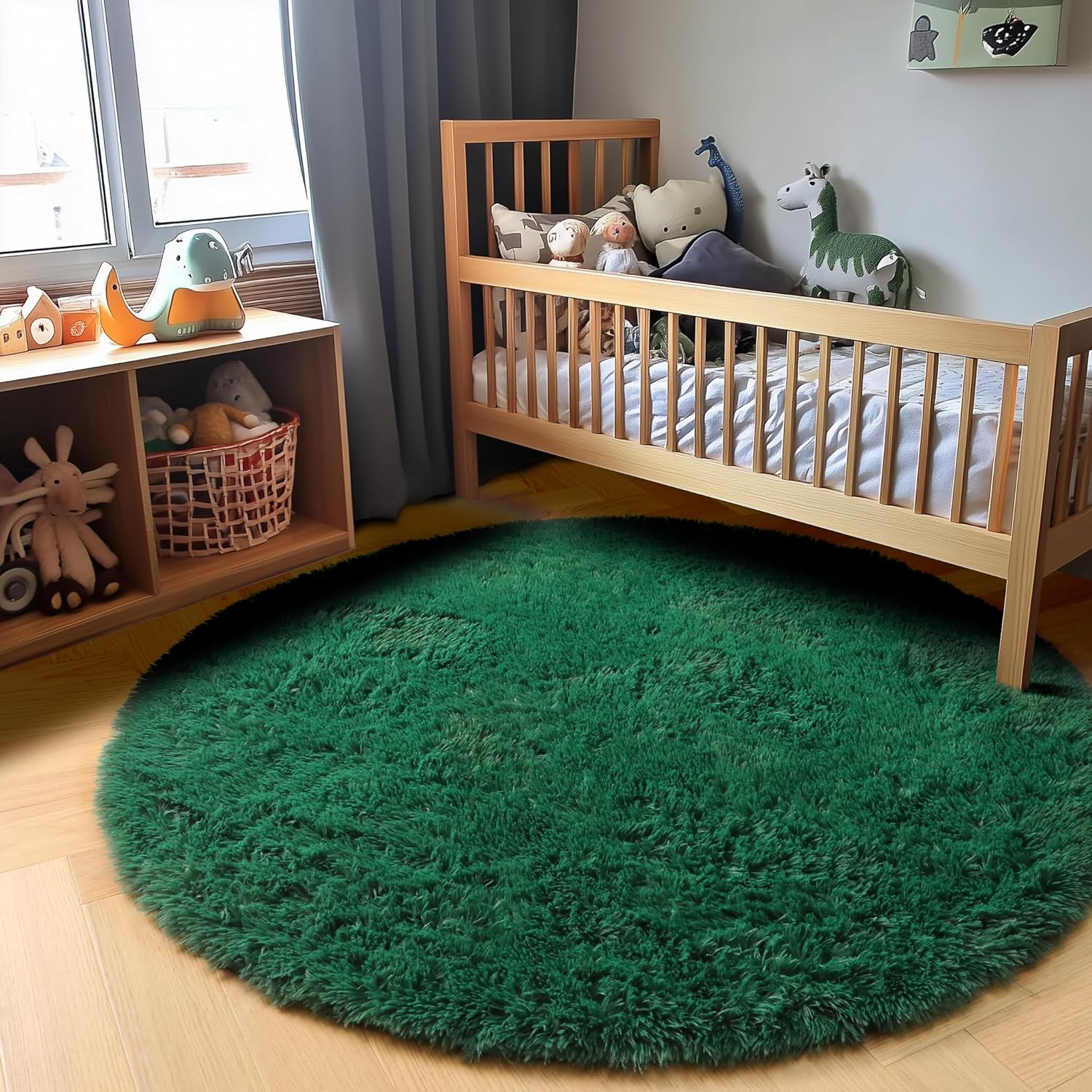 PAGISOFE Dark Green 4x4 Round Rug for Boys Bedroom,Soft Circle Fluffy Rugs for Kids Teen Room,Circular Plush Indoor Rug for Playroom,Emerald Green Rugs,Shaggy Floor Carpet for Classroom Reading Nook