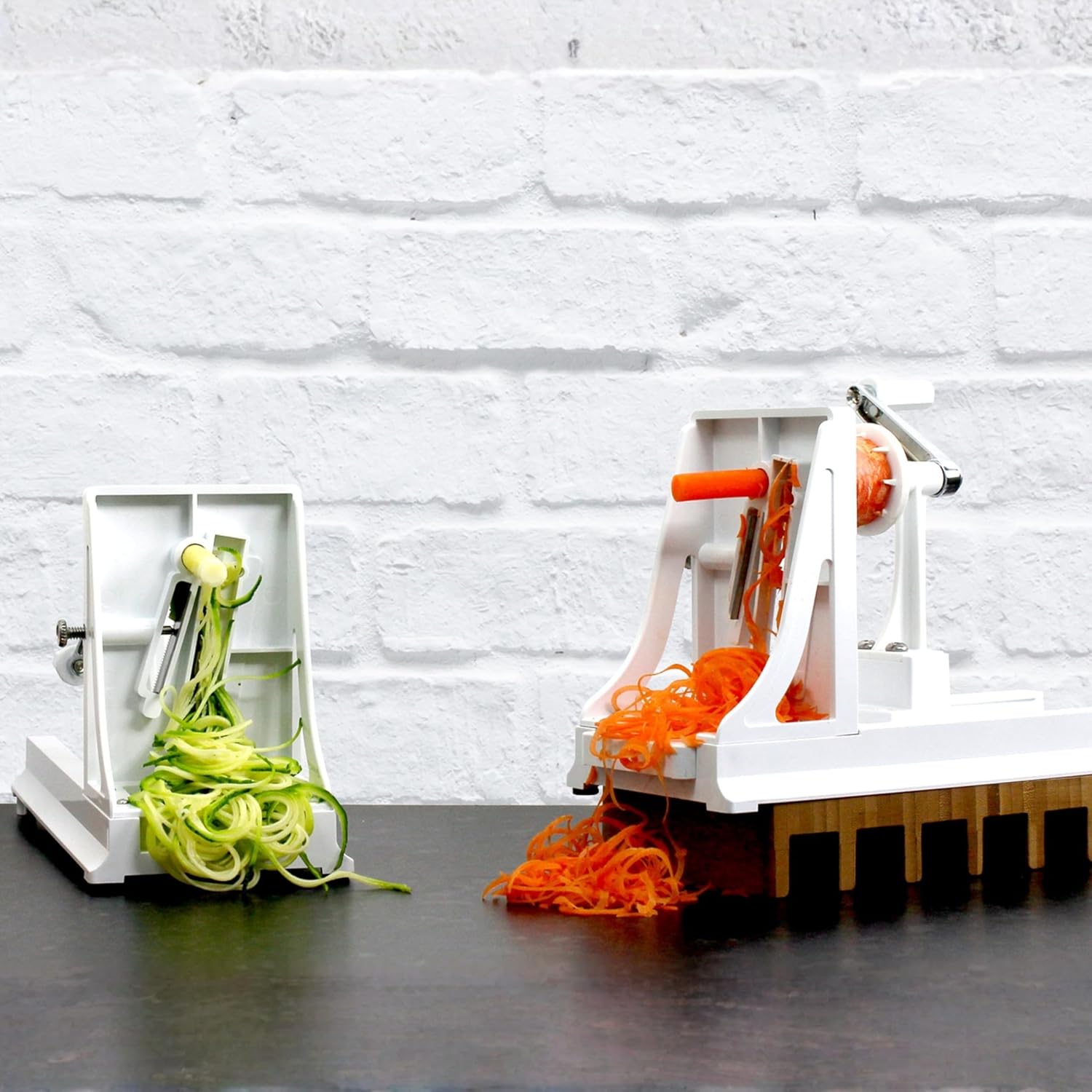 Benriner Mandolin Slicer made of ABS Plastic BPA Free - Horizontal White with 3 Interchangeable Blades, Stainless Steel Blades, 27 x 12 x 18 cm