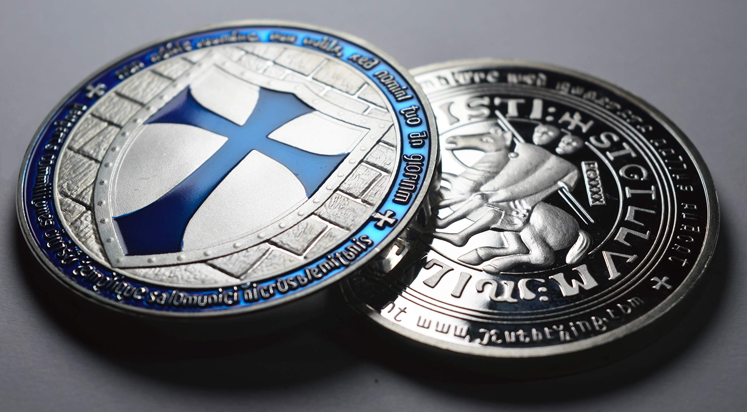 Large Masonic Knights Templar .999 Silver Coin with Blue Enamel. Freemasonry/Masons/Freemasons Lodge/Order Capsule