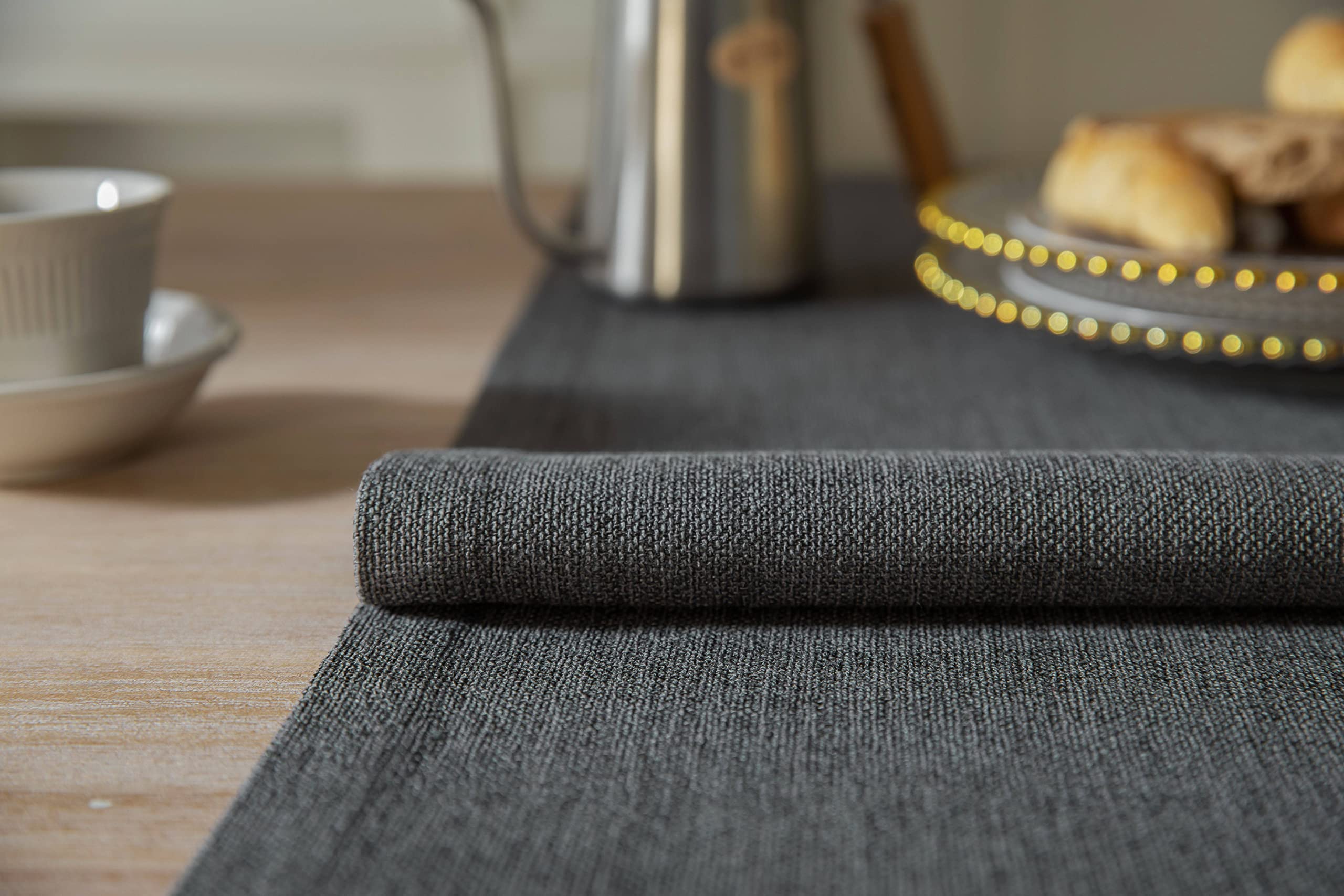 ZeeMart Camino de mesa estilo rústico de arpillera de 108 pulgadas de largo, camino de mesa de comedor tejido rústico gris para uso diario, 14 x 108 pulgadas, gris grafito