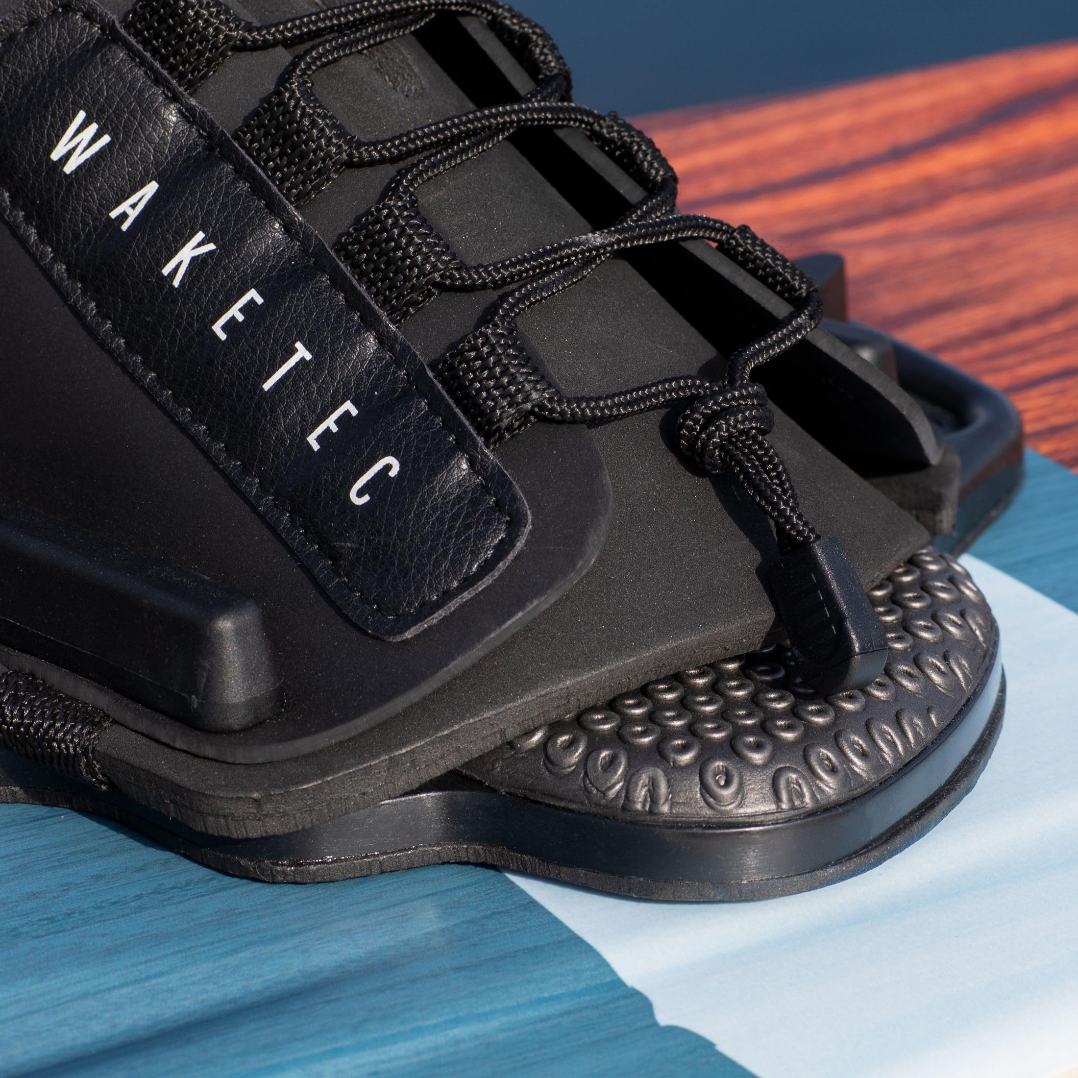 Waketec Onset Fixation pour Wakeboard, Tailles 34-47 EU - S/M, L/XL, Grande possibilité de réglage, Fixation pour débutants, Wake-Binding Boots Chaussures, Enfants Adultes, Noir