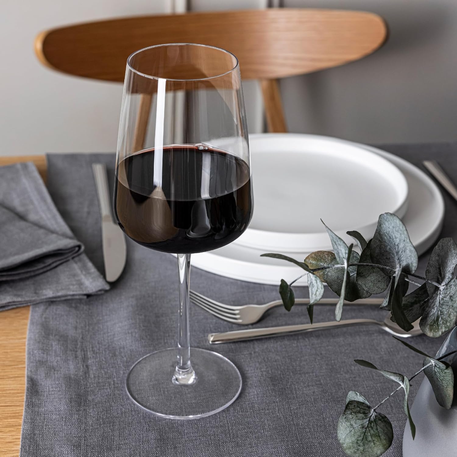 over&back 18oz Modern Glassware - Set of 4 Contemporary Stem Drinking Glasses for Parties, Get-togethers, and More - Mouth-Blown - Wine Cups for Kitchen and Dining Room - Clear
