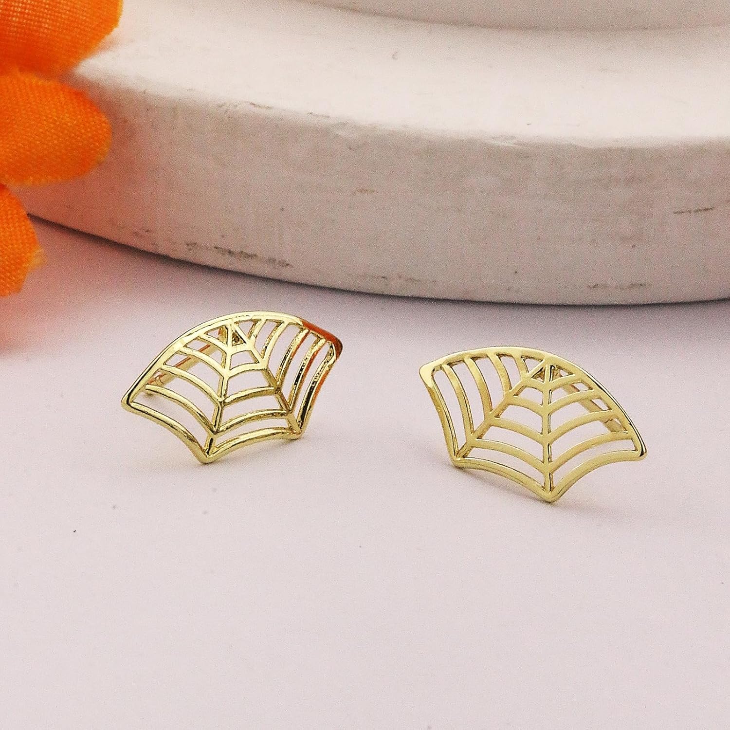 Gothic Spider Earrings for Women Minimalist Asymmetric Spider Web Spider Stud Earrings Punk Spider Web Cartilage Earrings Helix Piercing Earrings Halloween Jewelry Accessories - Image 5