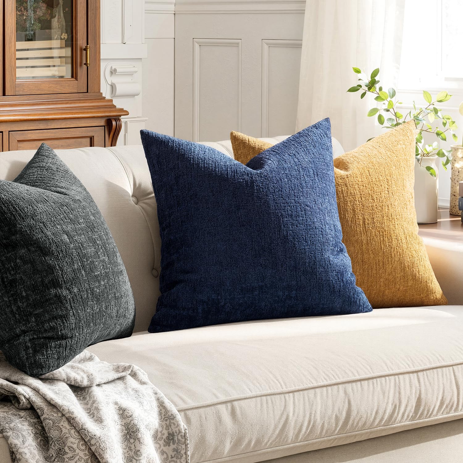 MIULEE Decorative Throw Pillow Covers 18x18 Pack of 2 Navy Blue Couch Pillow Covers Soft Cozy Textured Chenille Pillowcases for Home Decor Sofa Living Room Cushion Bedroom — view 4