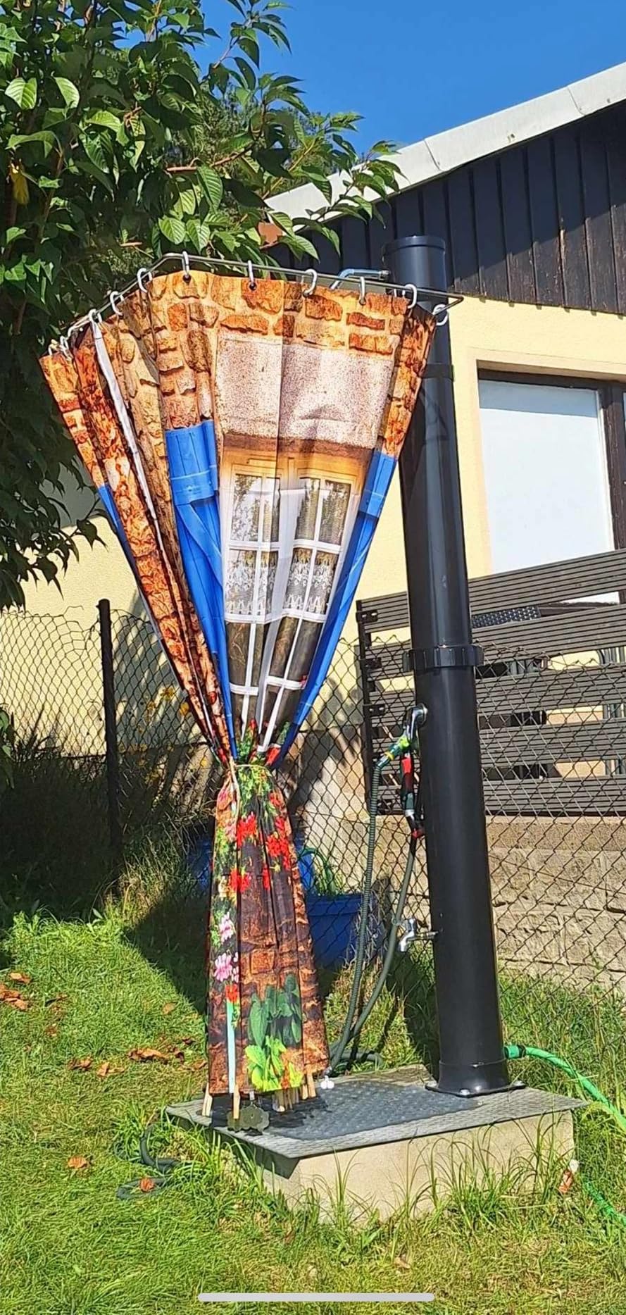 Generisch Sichtschutz & Duschkabiene für GERADE Solardusche Gartendusche Außendusche Natur V2A
