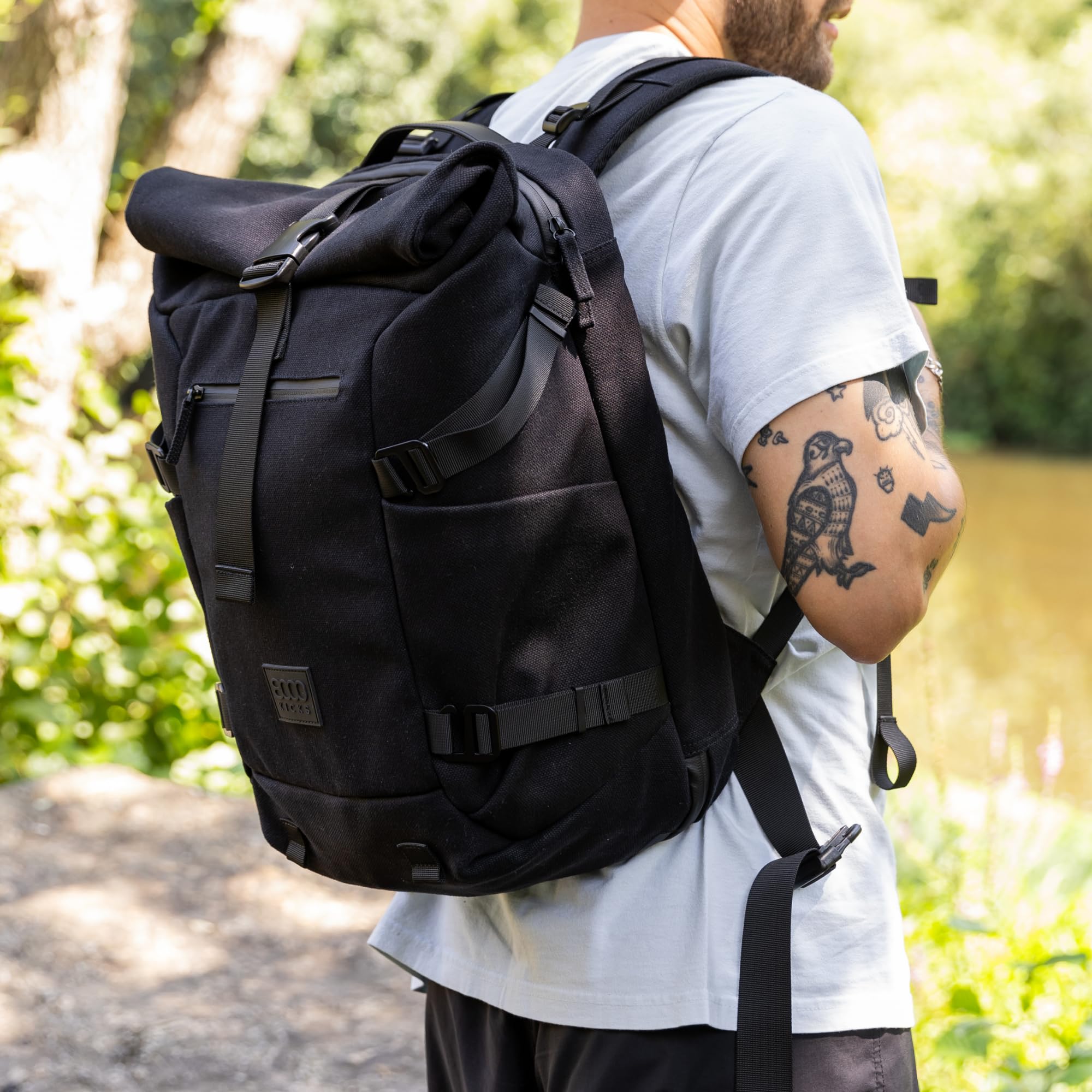 8000Kicks NOMAD - Zaino 3 in 1 in canapa per nomadi, Total black, Kleine