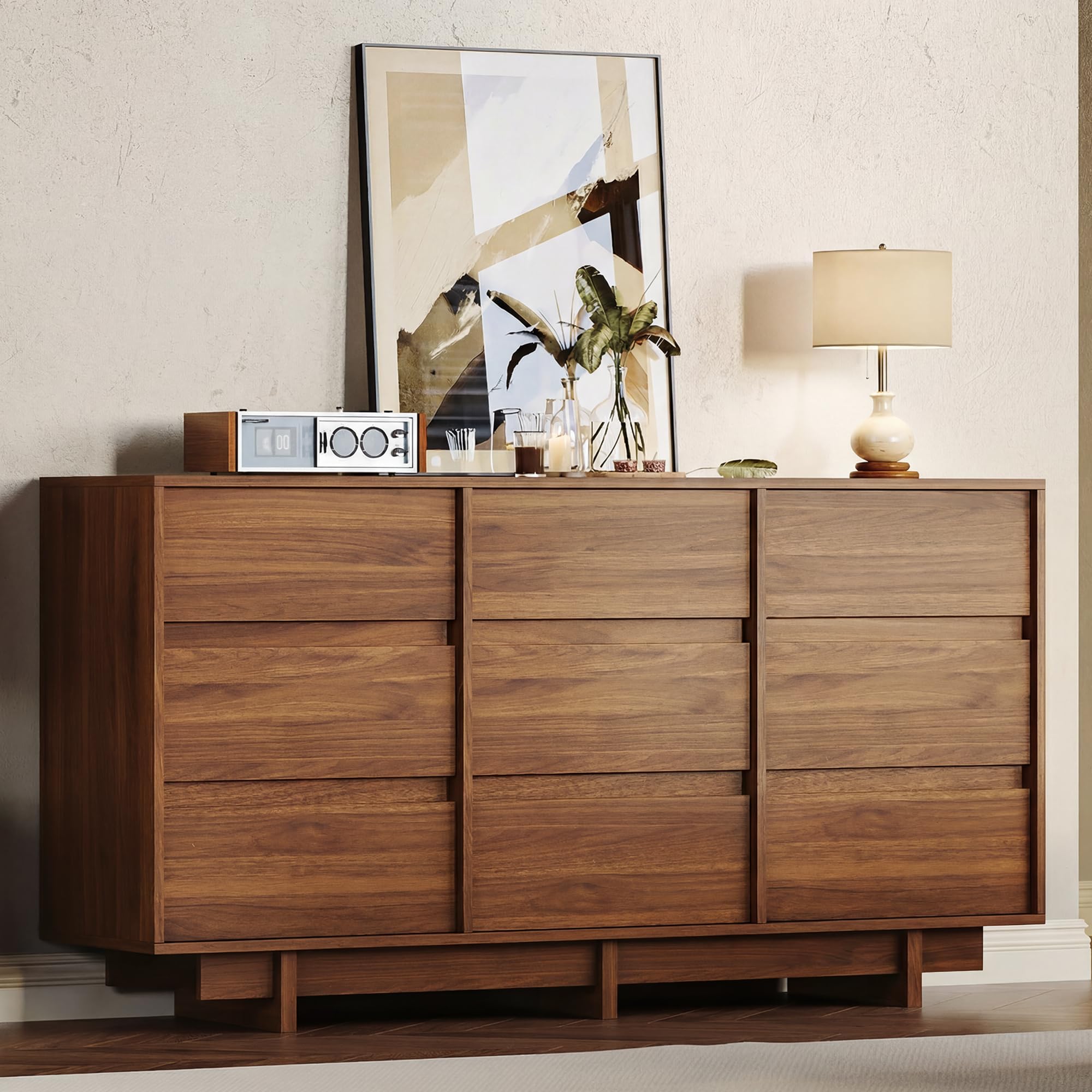 HOUROM Walnut 9-Drawer Dresser