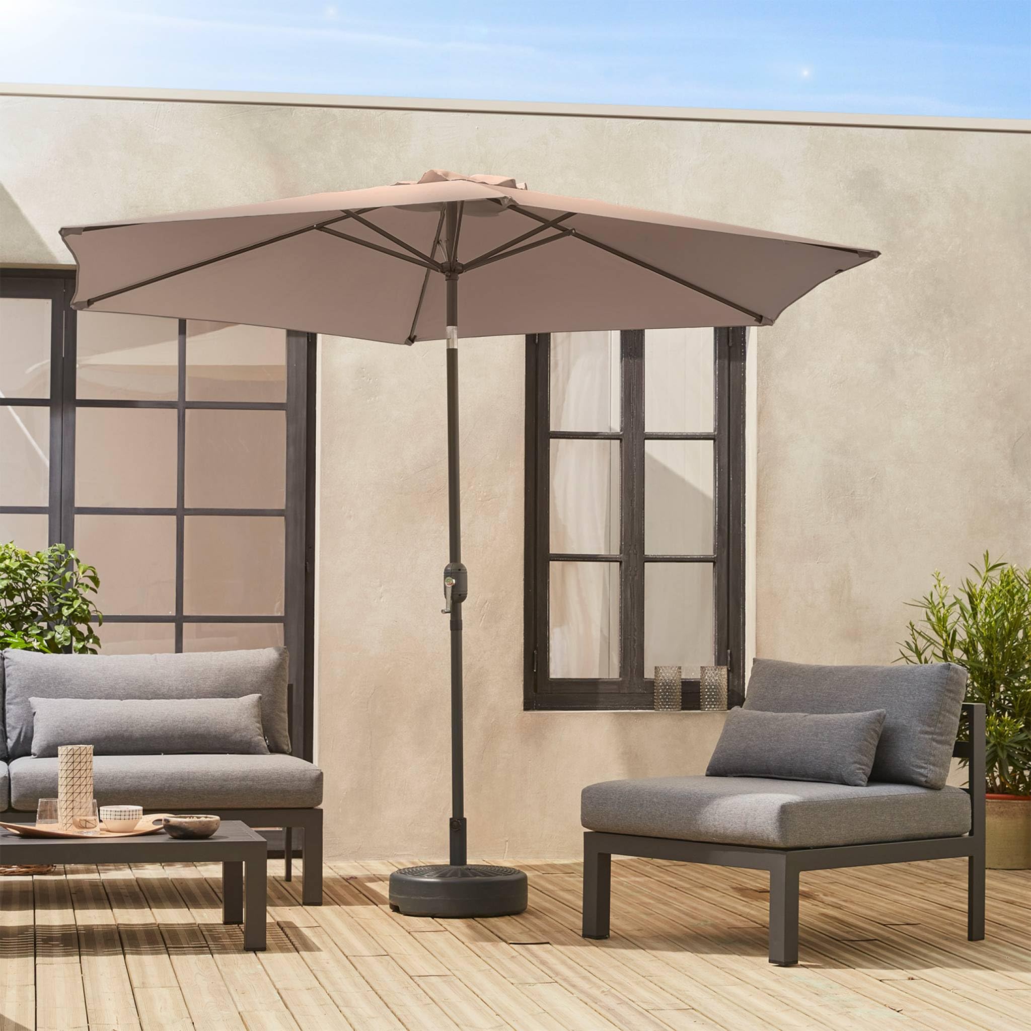 Alice's Garden - Parasol droit rond Ø300cm - Touquet Taupe - mât central en aluminium orientable et manivelle d'ouverture