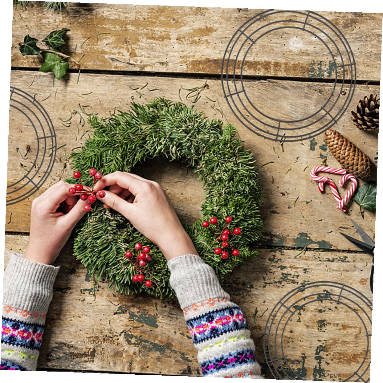 BESPORTBLE 10stücke Rundkranzrahmen aus Eisen für Bastelarbeiten Kranzrohlinge zum Dekorieren von Hochzeiten und Festivals Drahtkranzrohlinge zum Selbermachen von Blumen und Girlandenkränzen