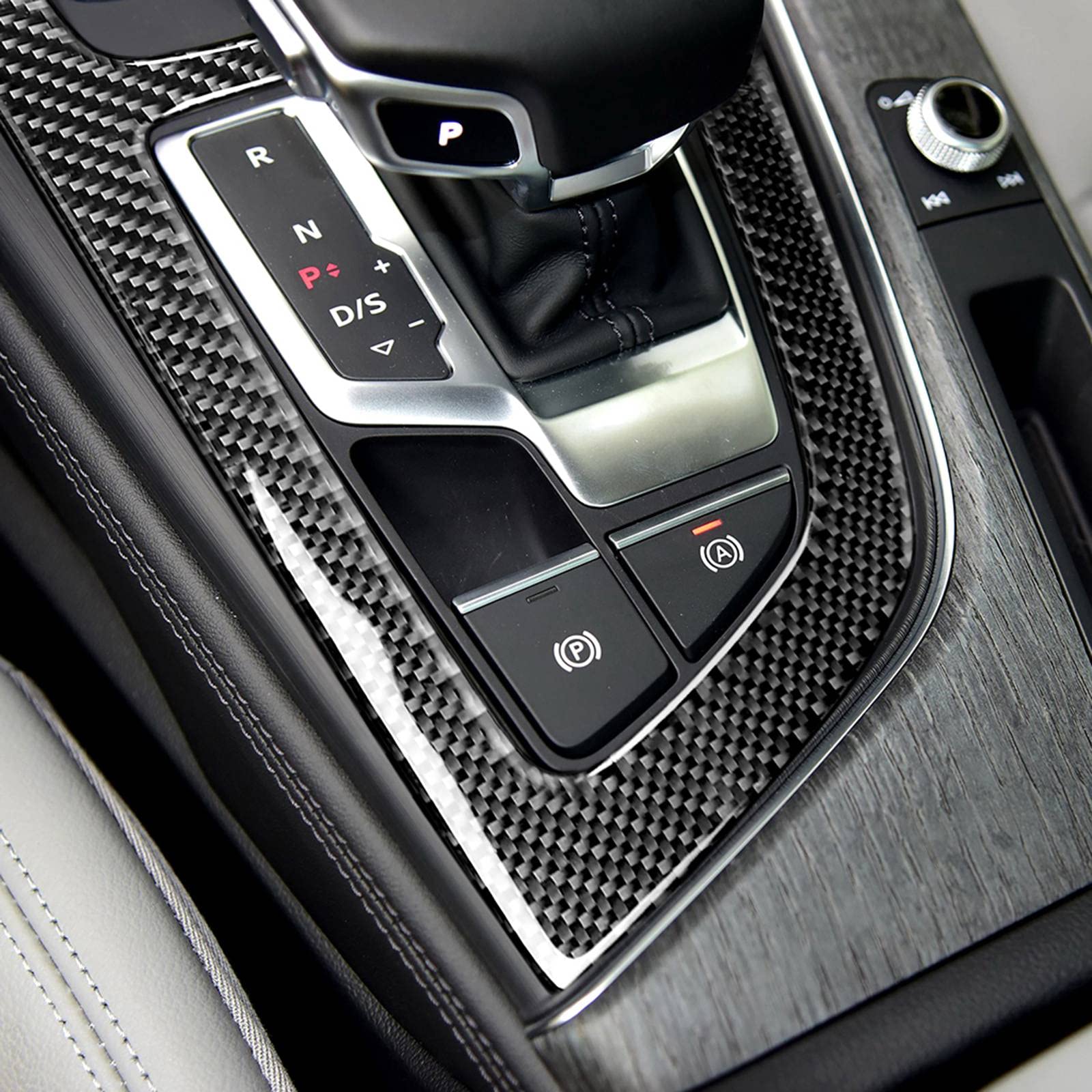 Fibre de carbone Audi A4 B9 : l'élégance sport au quotidien