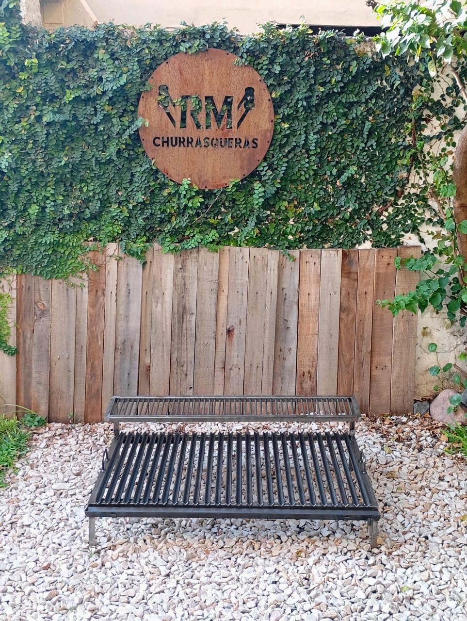 Premium Argentine Grill – Griglia in ferro angolare con manici e padella di scarico, Heavy Dutyl – BBQ – Emparrillado con manijas, Asado Argentino Sor pampa grill – (80 x 50 cm)