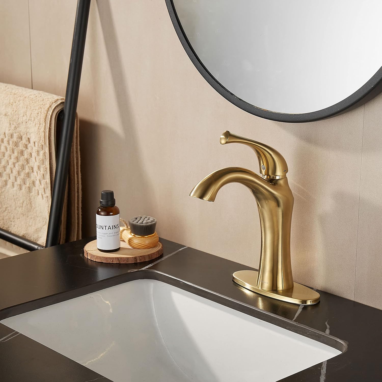 Bathroom Faucet, Single Handle Basin Vanity Faucet, 1 or 3 Hole Bathroom Sink Faucet with Pop-up Drain Assembly Deck Plate, Brushed Gold