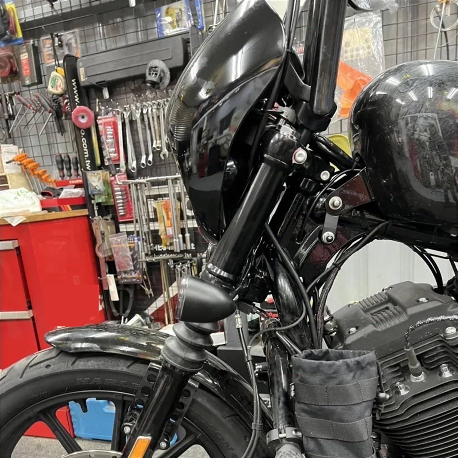 osłony amortyzatorów 39mm Motocykl Przednia Górna Osłona Widelca Dolne Osłony Buty Amortyzator Pył Pasuje Do Harley Sportster XL883 1200 Dyna Osłony widelca motocyklowego(3Holes Tube)