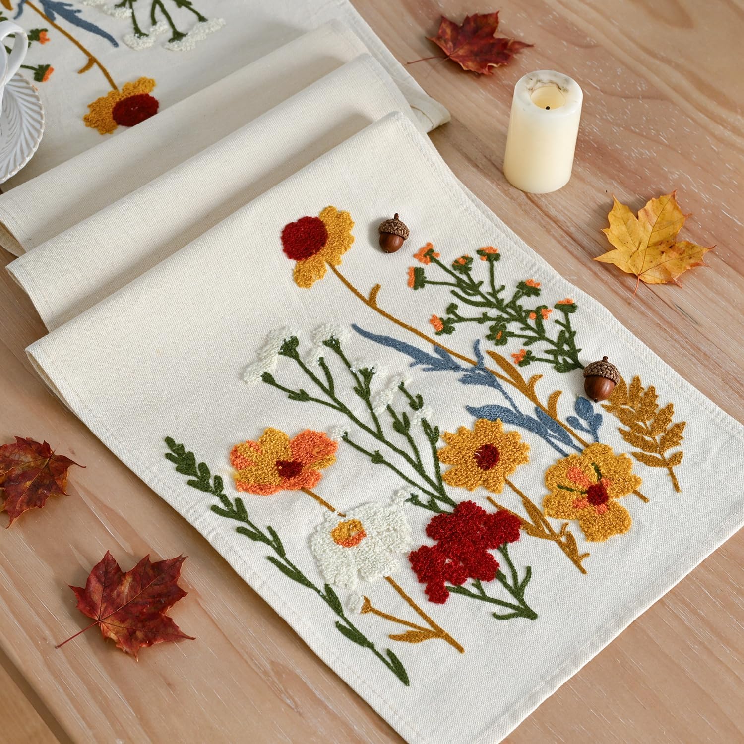 Artoid Mode 3D Chain Embroidery Soft Fall Table Runner 13x72 Inch