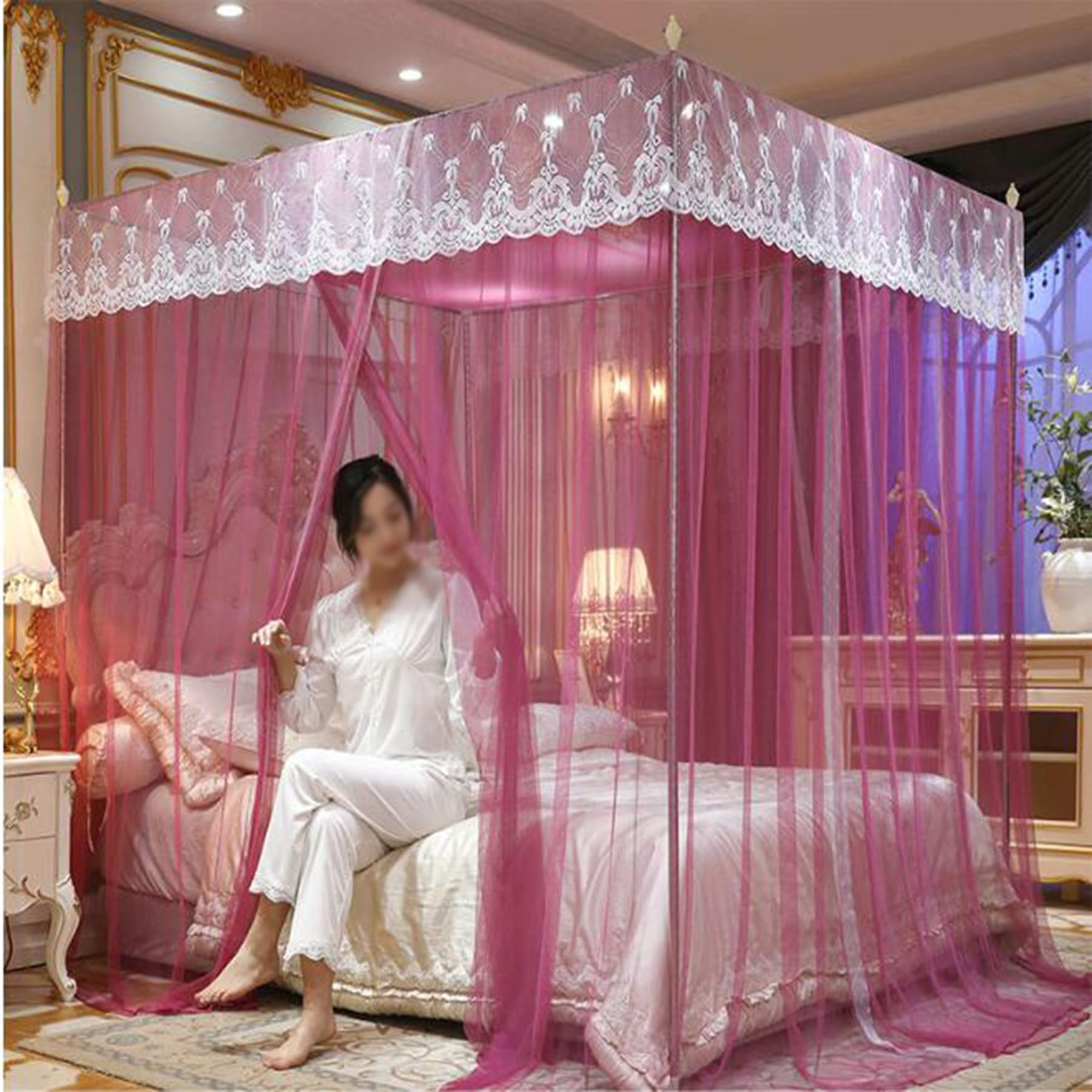 Cama con dosel y mosquitera verde claro para dormitorios de diseño colonial moderno