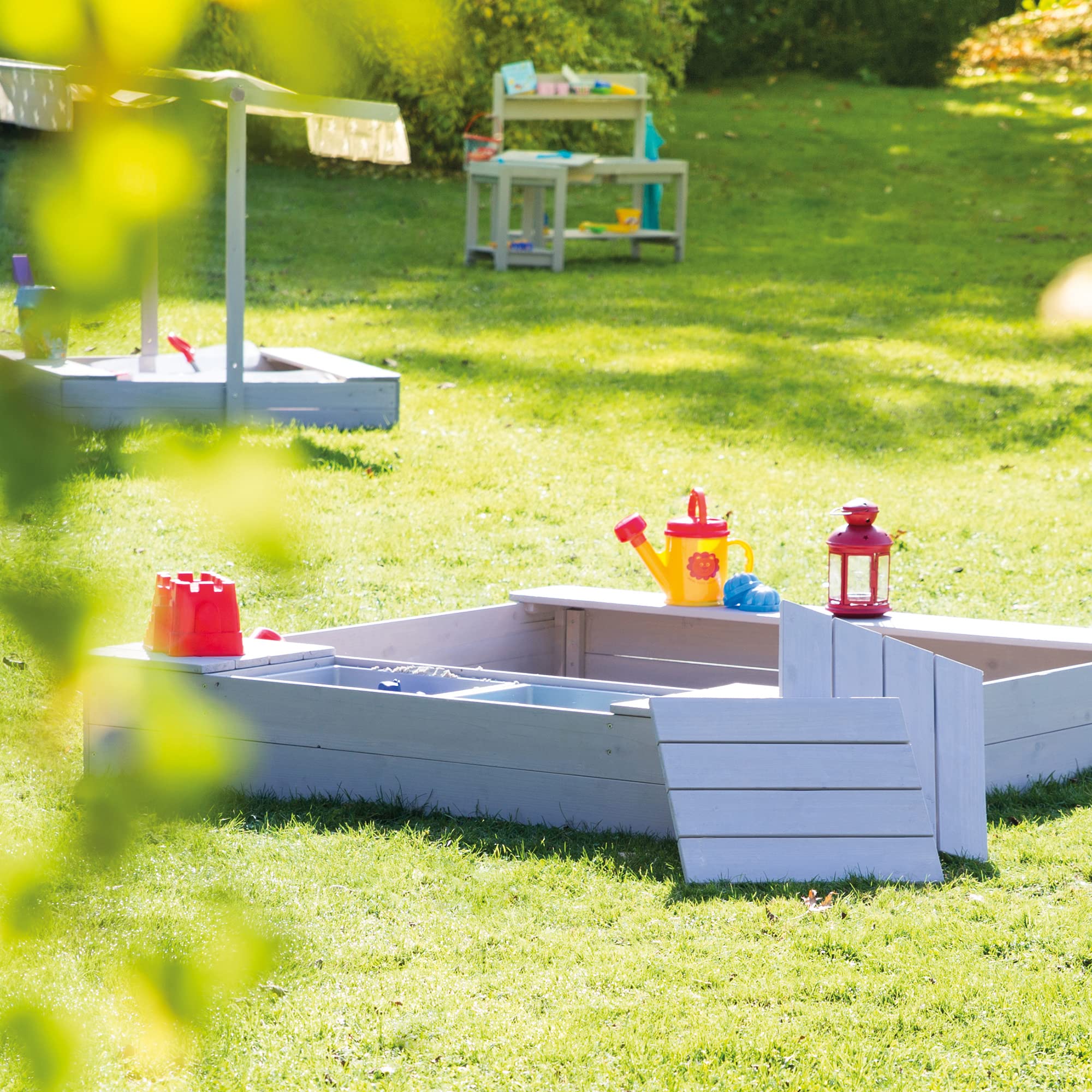 roba Sandkasten Outdoor + Spielwannen - Sandkiste aus wetterfestem Holz - 2 Spielwannen aus Kunststoff & 4 abnehmbare Sitzplatten - Massivholz grau lasiert – Bild 7