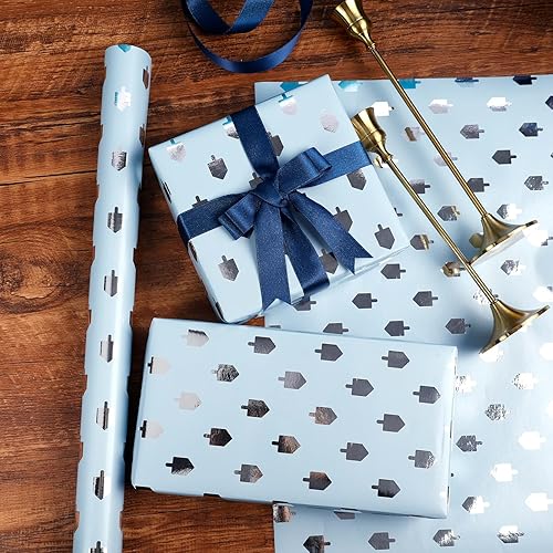 Miniatura 4 de The Dreidel Company Diseño de envoltura de regalo con temática de Hanukkah, rollo de Janucá de 17.5 x 180 pulgadas, hoja de papel de regalo de