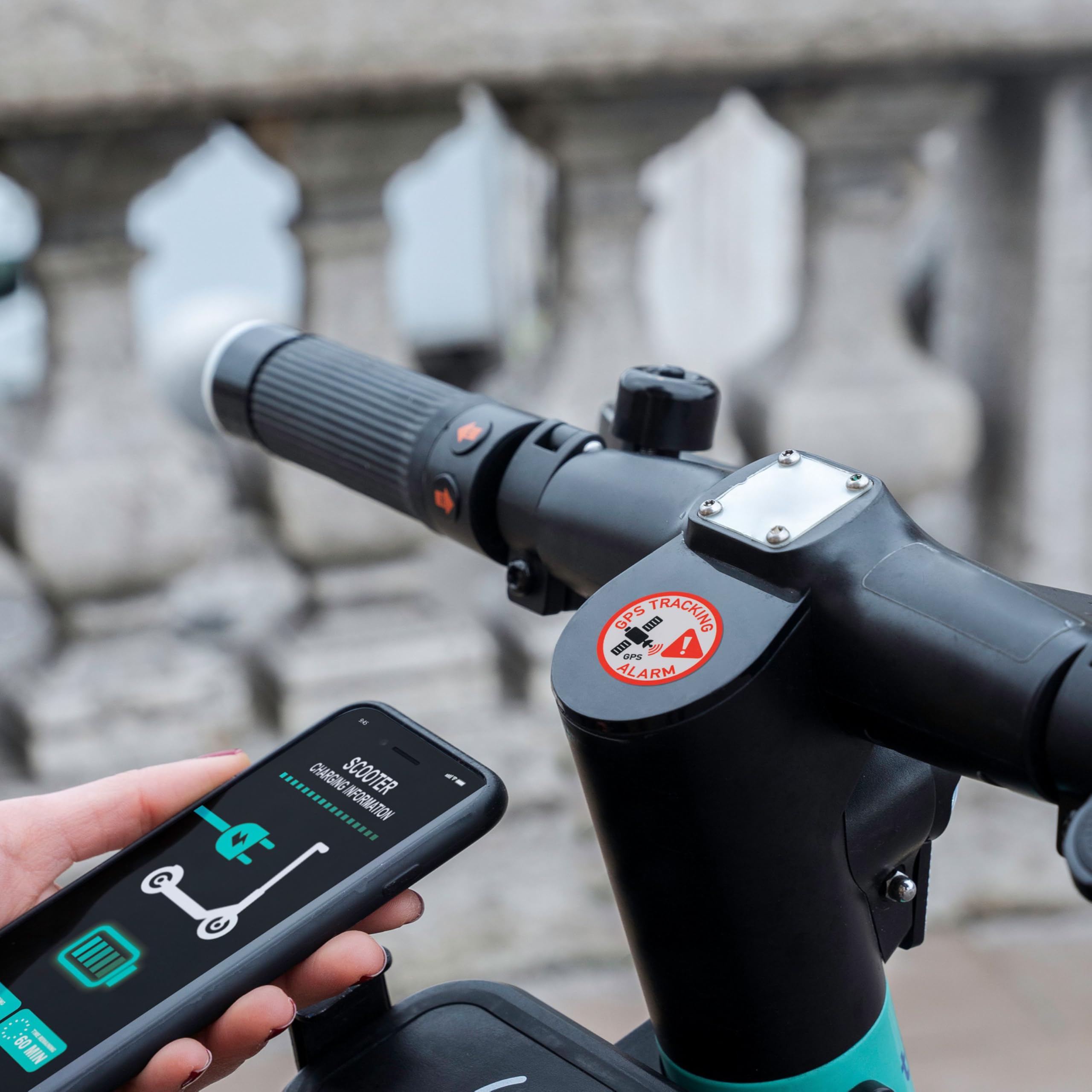 Zestaw naklejek "GPS TRACKING ALARM", 12 szt, Ø 3 cm, folia samoprzylepna, klej zewnętrzny, naklejka ostrzegawcza do użytku wewnętrznego i zewnętrznego, naklejka alarmowa