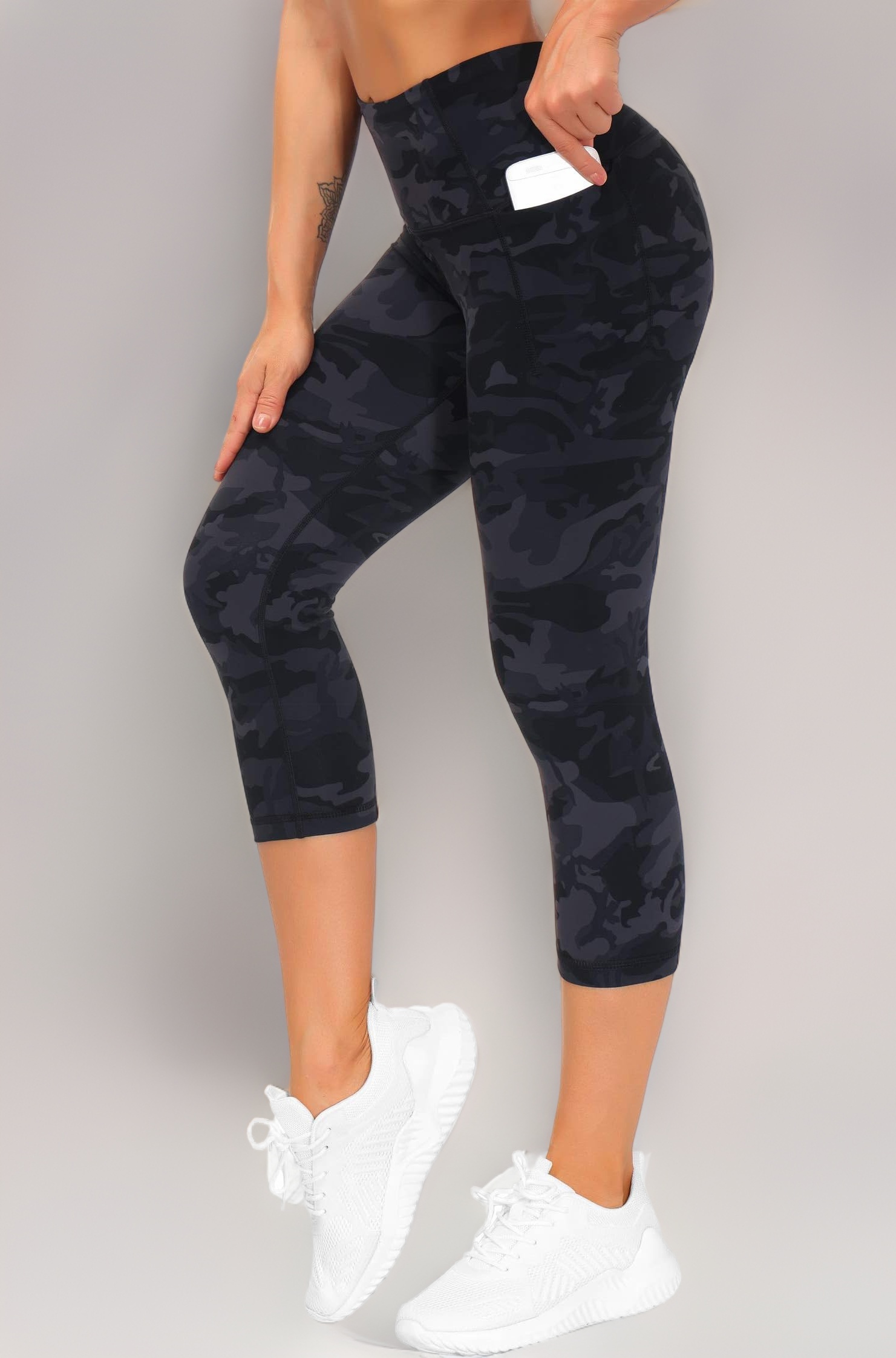 THE GYM PEOPLE Tummy Control Workout Capris Leggings with Pockets High Waist Yoga Pants Athletic for Women Running Hiking Blue/Dark Grey/Black