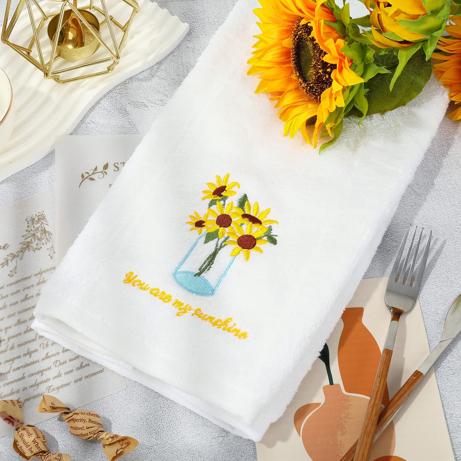 Amazon｜AnyDesign ひまわりハンドタオル 春 コットン 刺繍 花 装飾