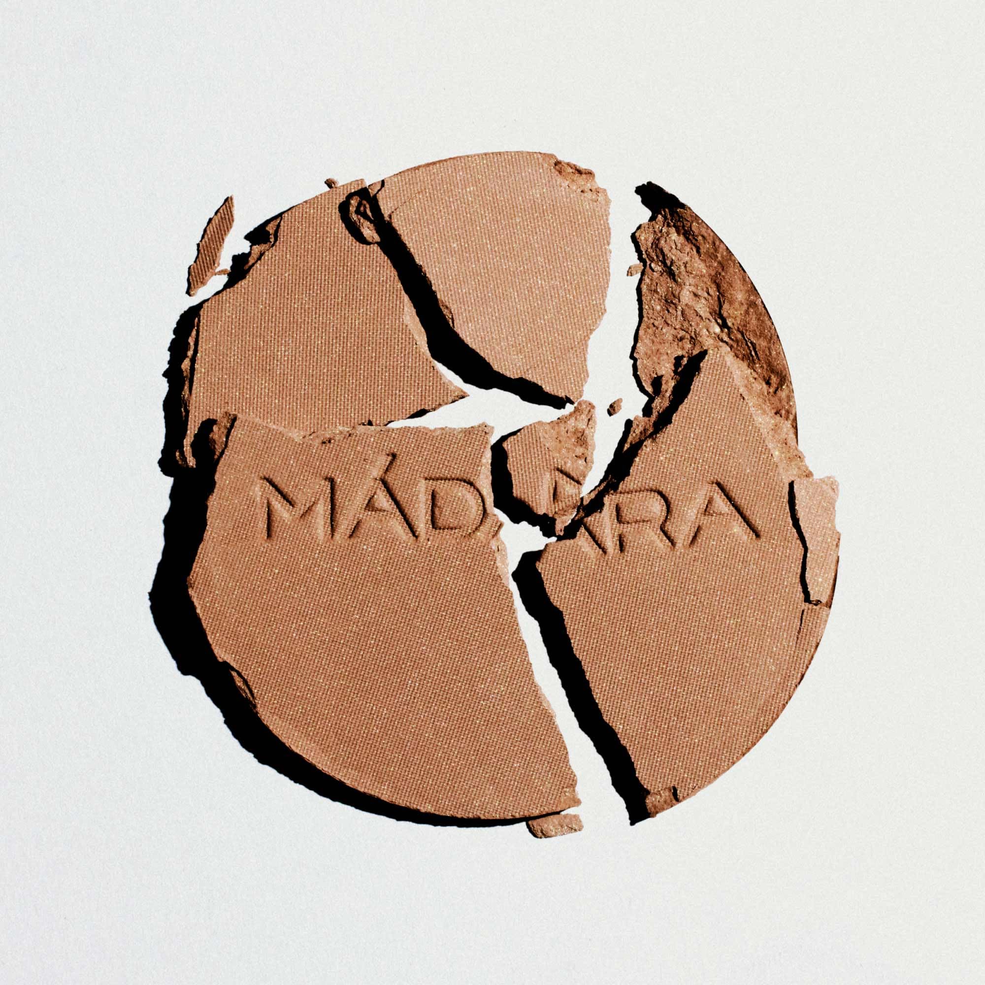 MÁDARA MIDSUMMER Soft Silk Mineral Bronzer #1 Heat, polvo bronceador natural, sin talco, sedoso, fino, vegano, 9 g, brillante verano brillante para todo tipo de piel